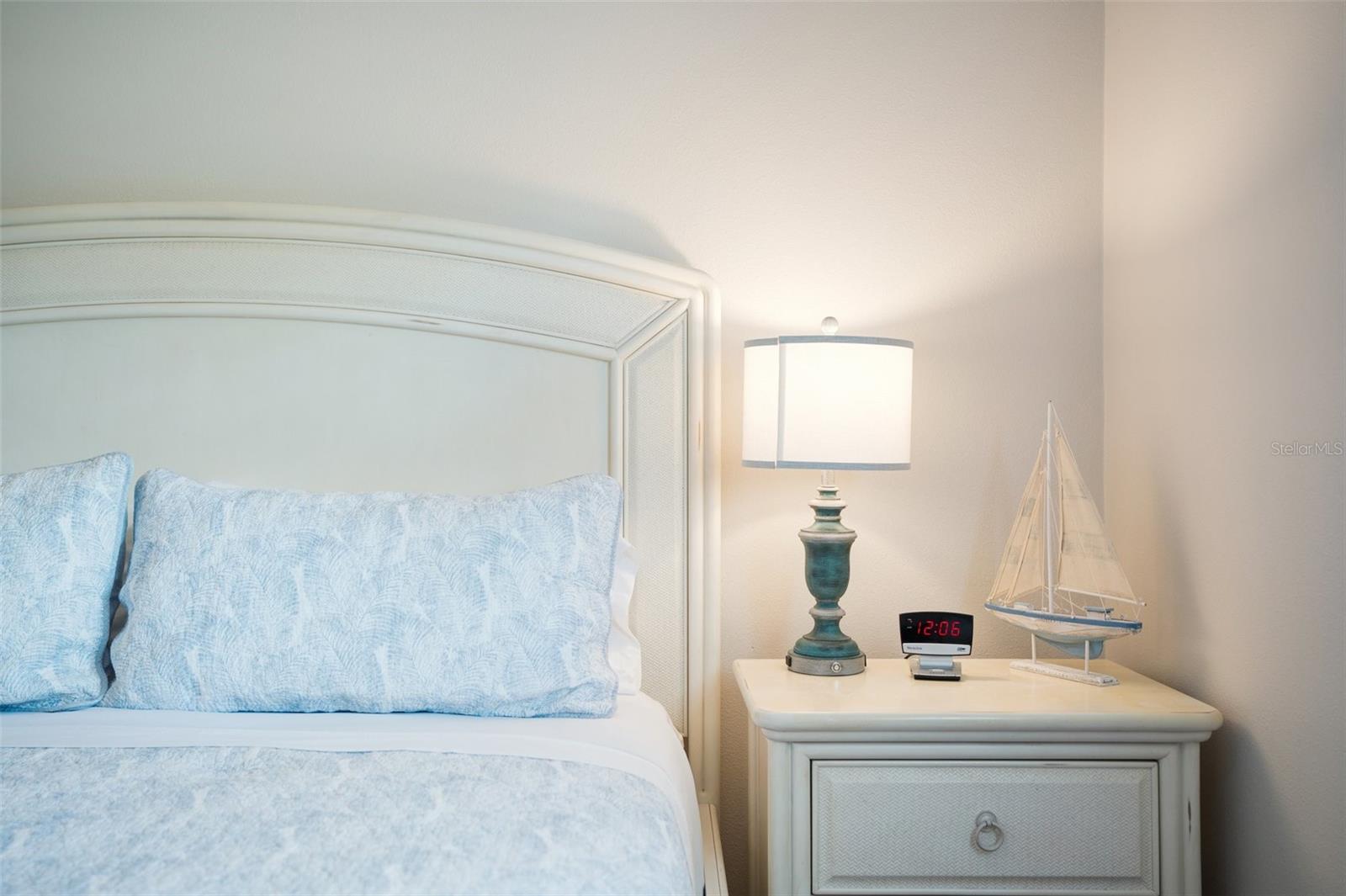 ROSELAWN - Residential Income