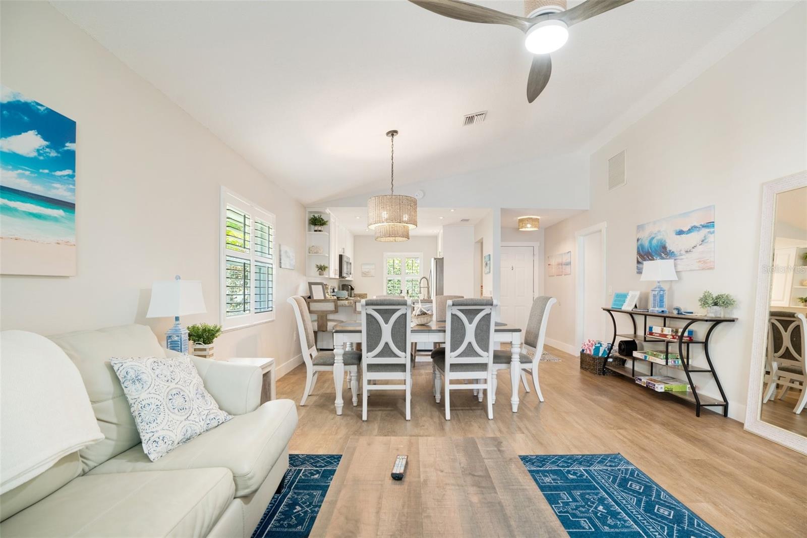 ROSELAWN - Residential Income