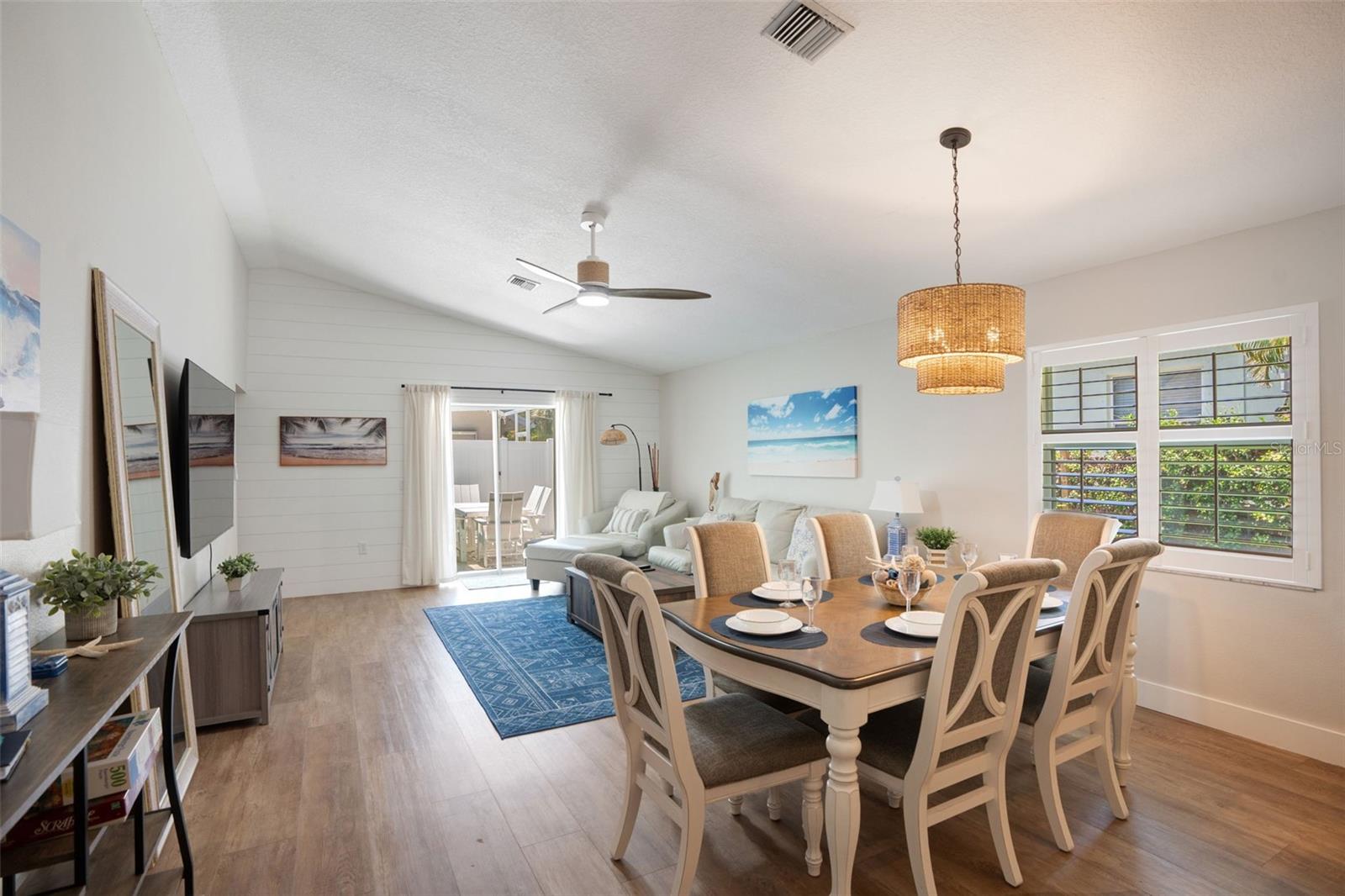 ROSELAWN - Residential Income