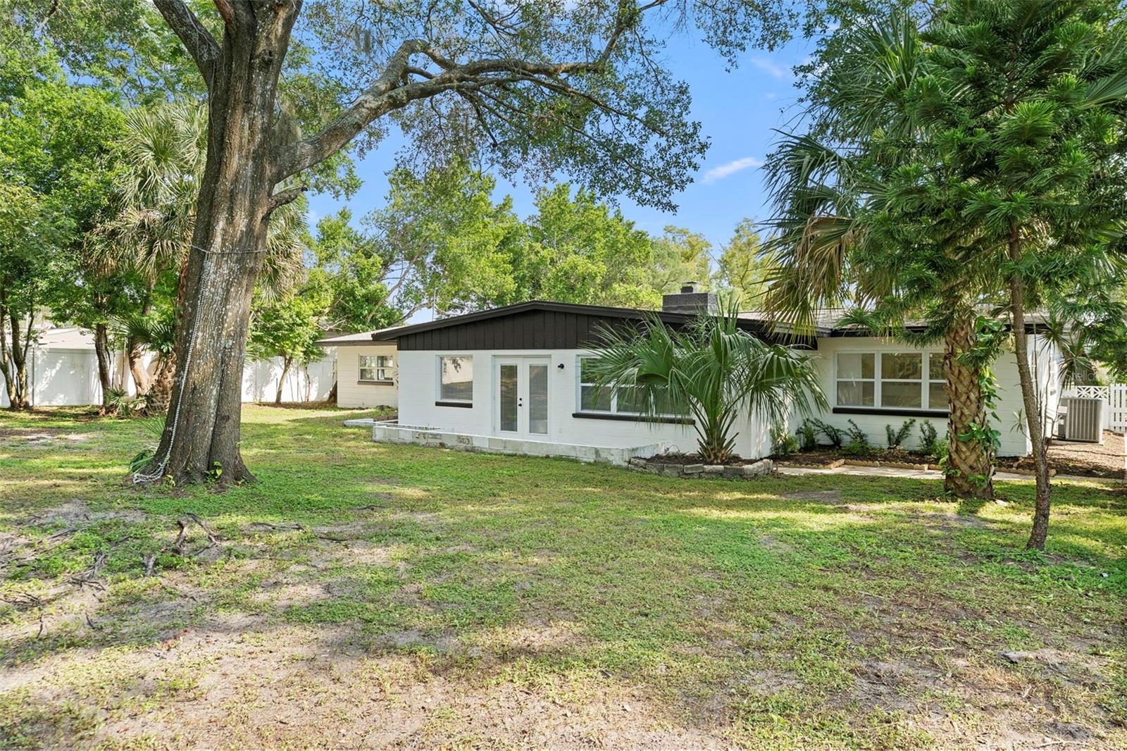OAKLAND SHORES - Residential