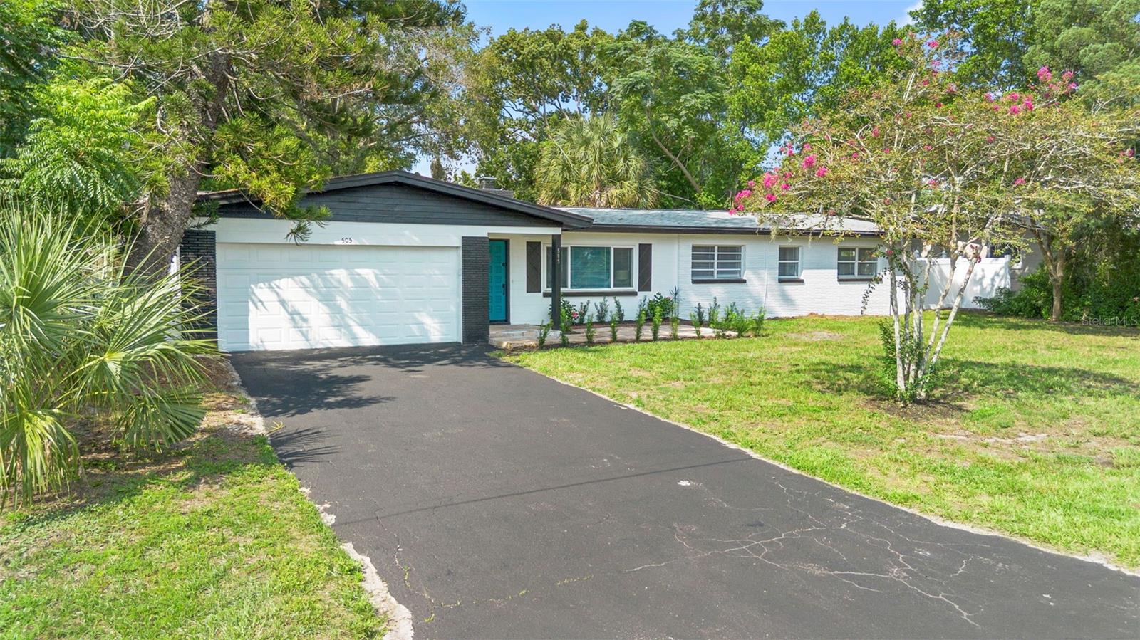 OAKLAND SHORES - Residential