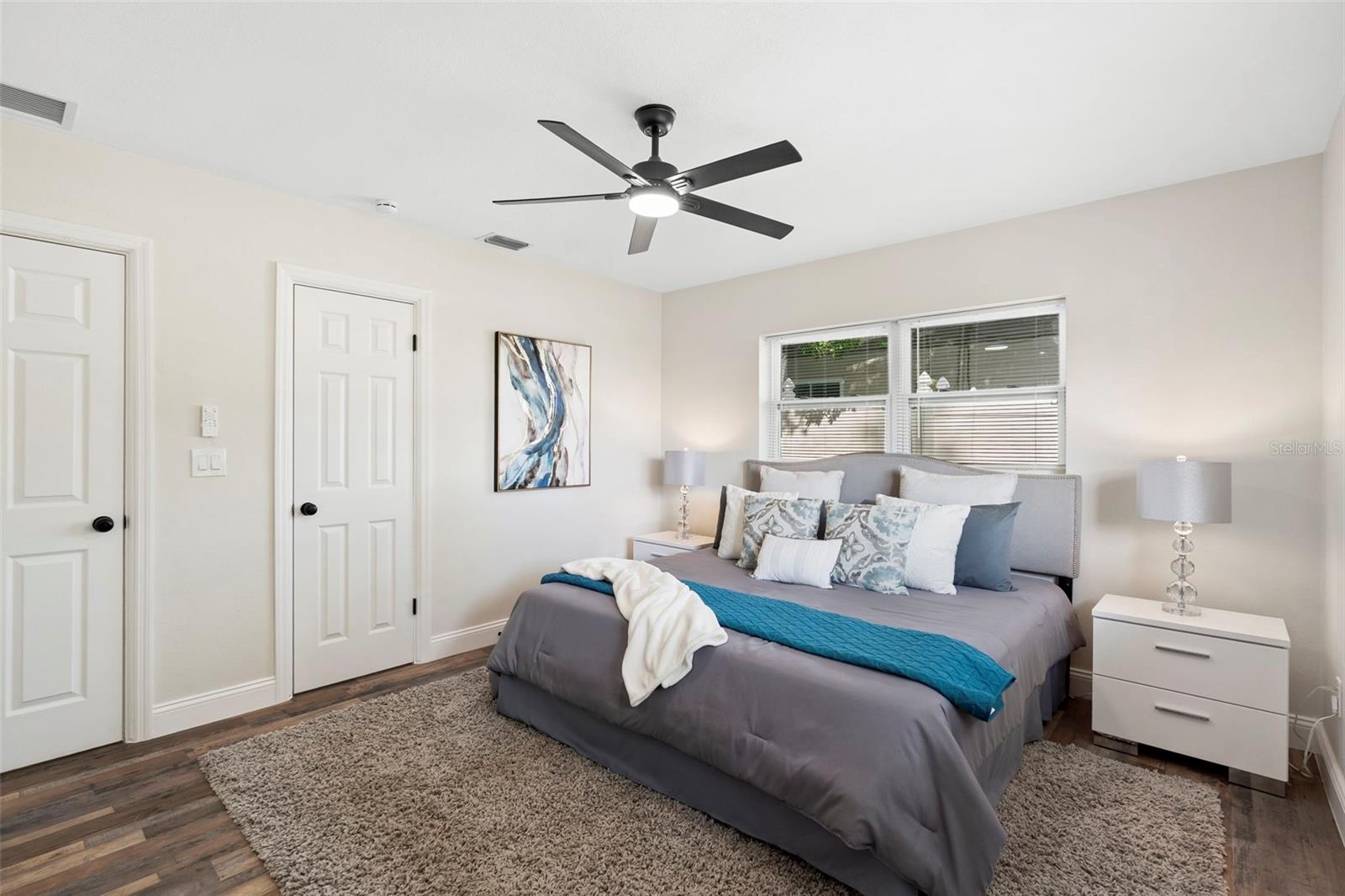 OAKLAND SHORES - Residential