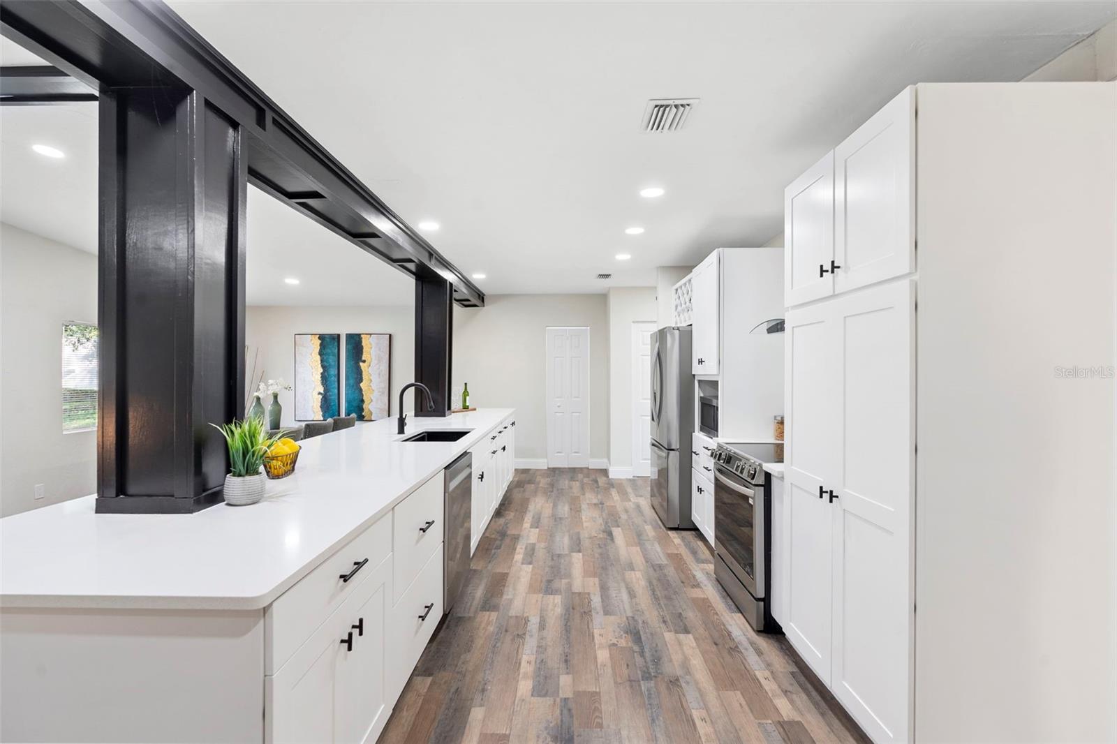 OAKLAND SHORES - Residential
