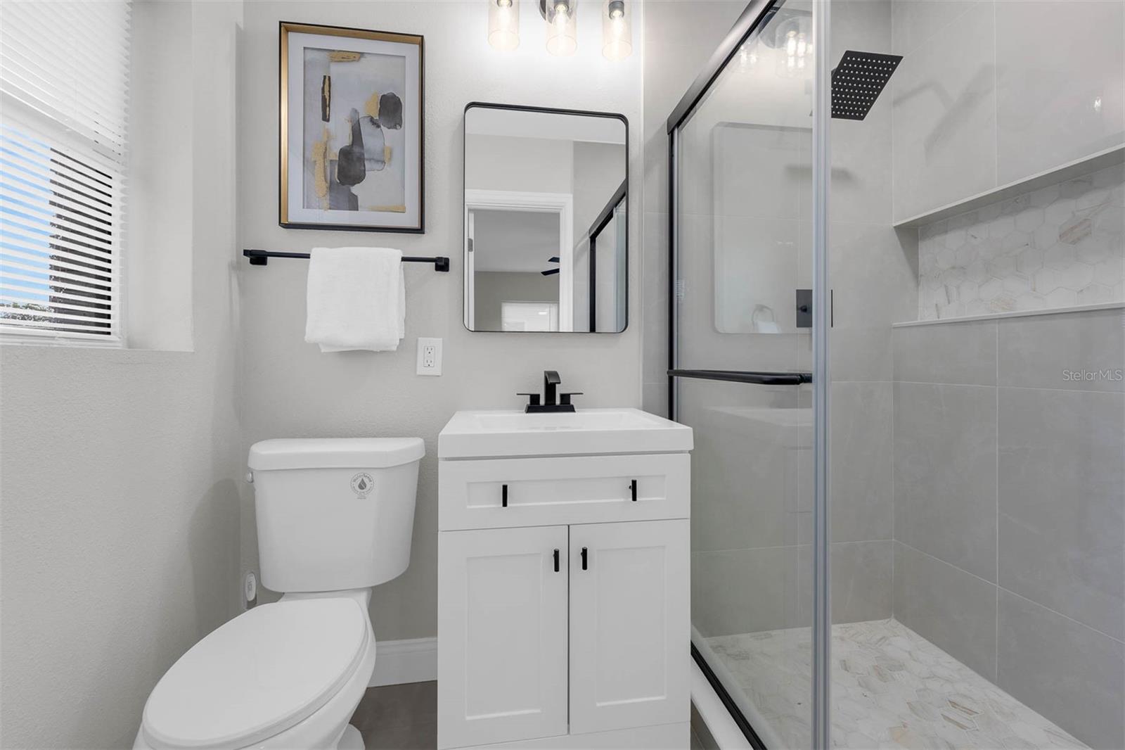 OAKLAND SHORES - Residential