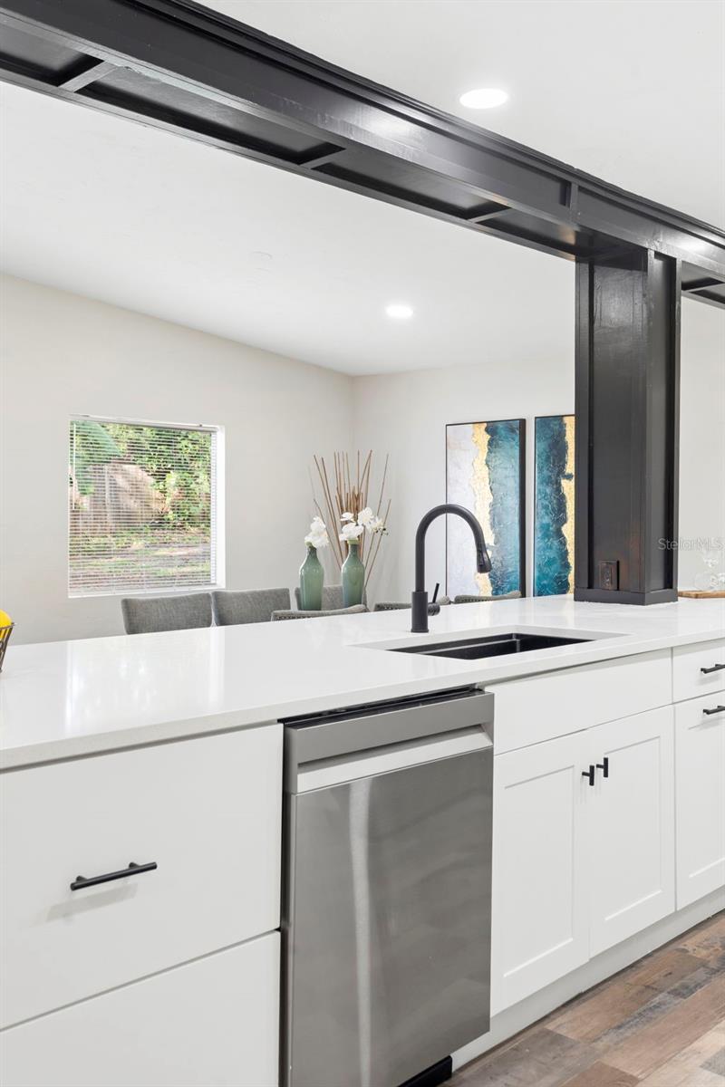 OAKLAND SHORES - Residential