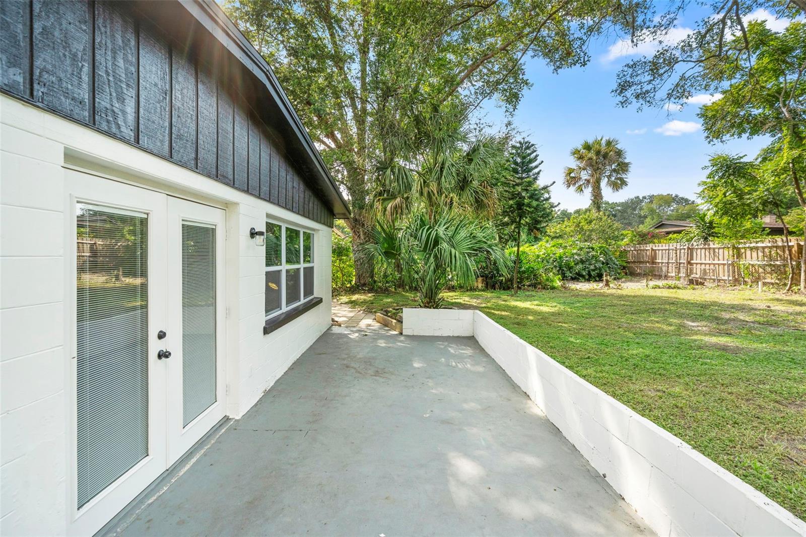OAKLAND SHORES - Residential