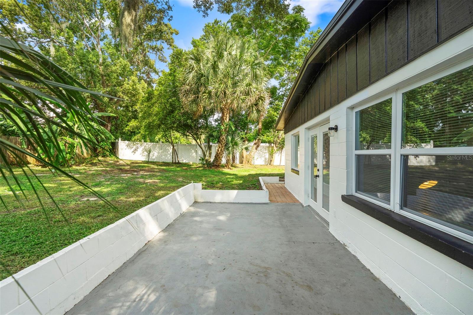 OAKLAND SHORES - Residential
