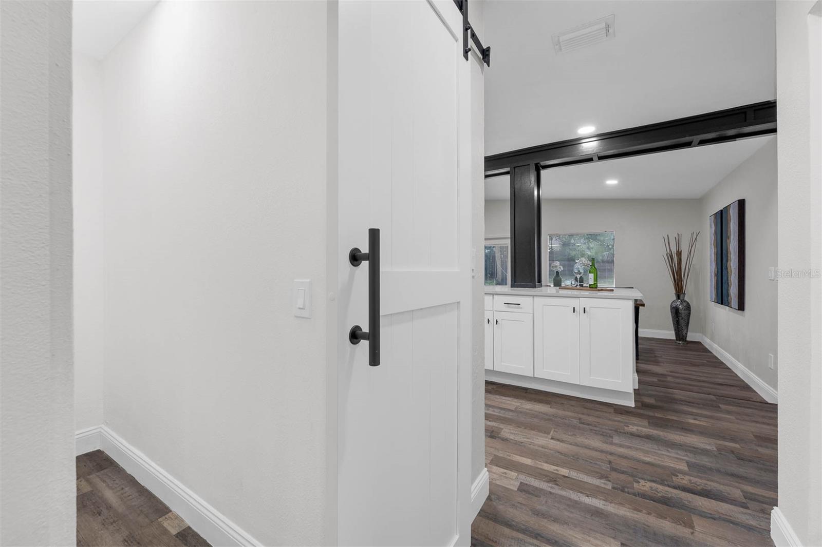OAKLAND SHORES - Residential