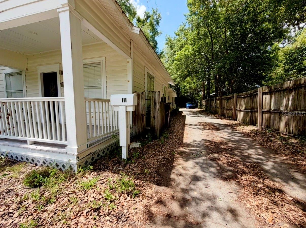 IVANHOE TERRACE - Residential Lease