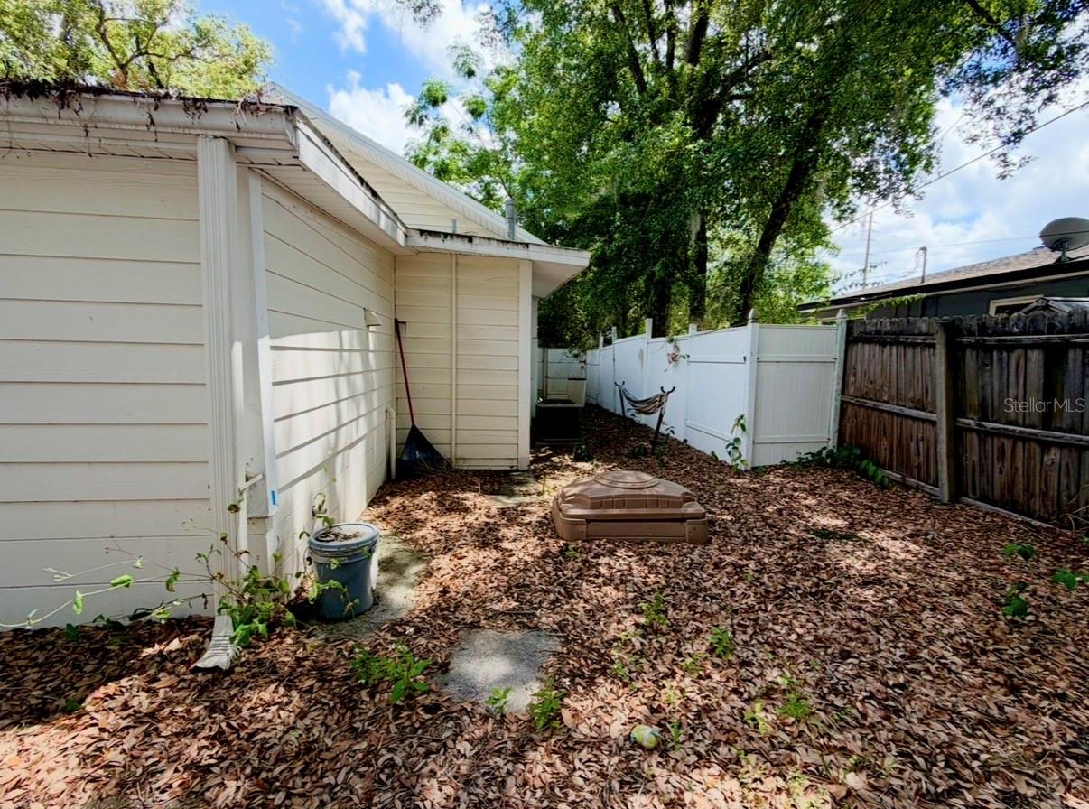 IVANHOE TERRACE - Residential Lease