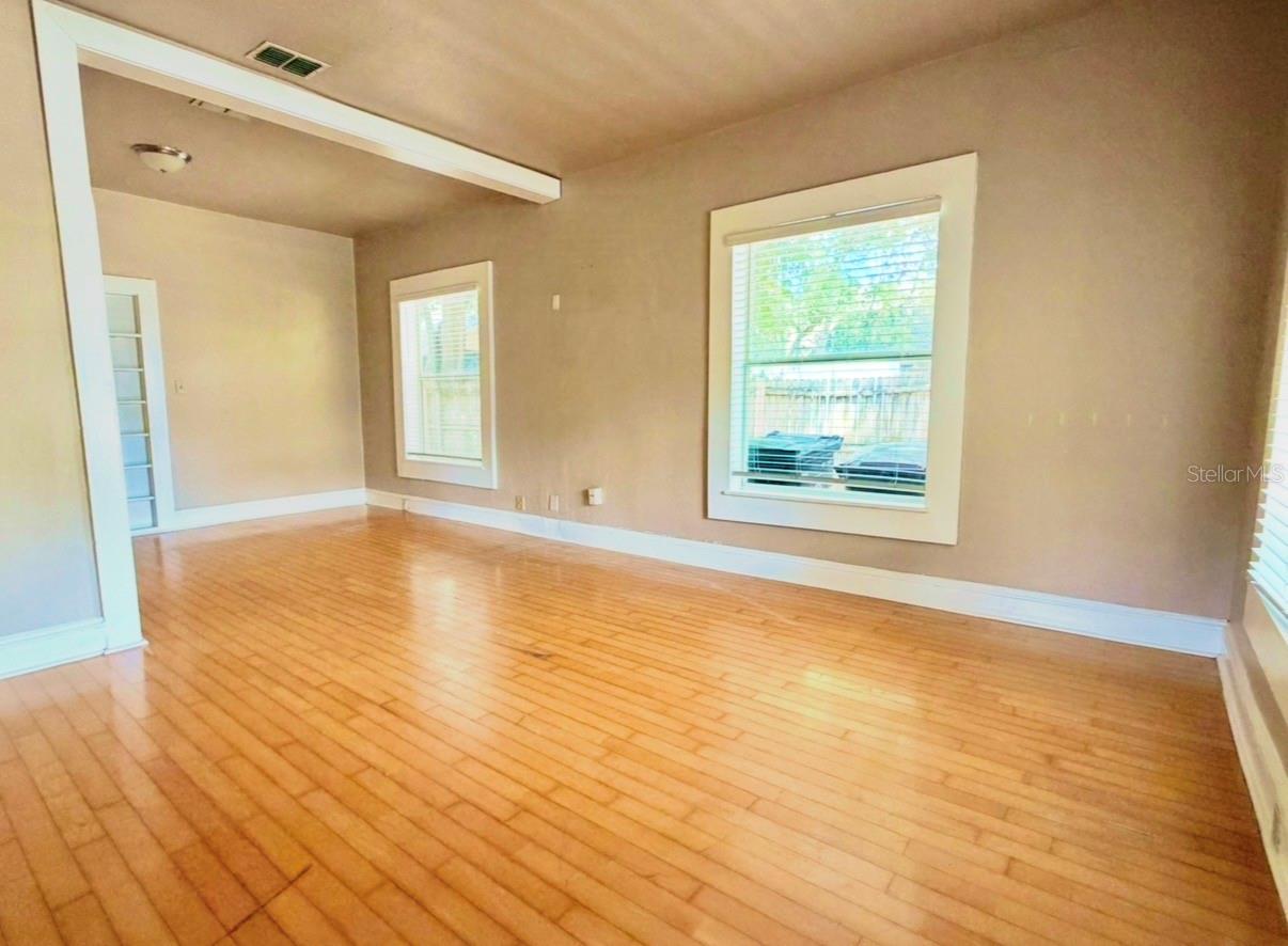 IVANHOE TERRACE - Residential Lease