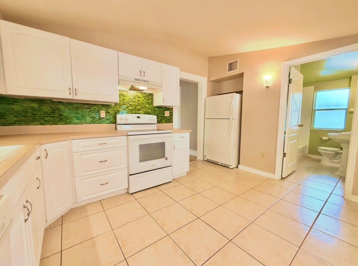 IVANHOE TERRACE - Residential Lease