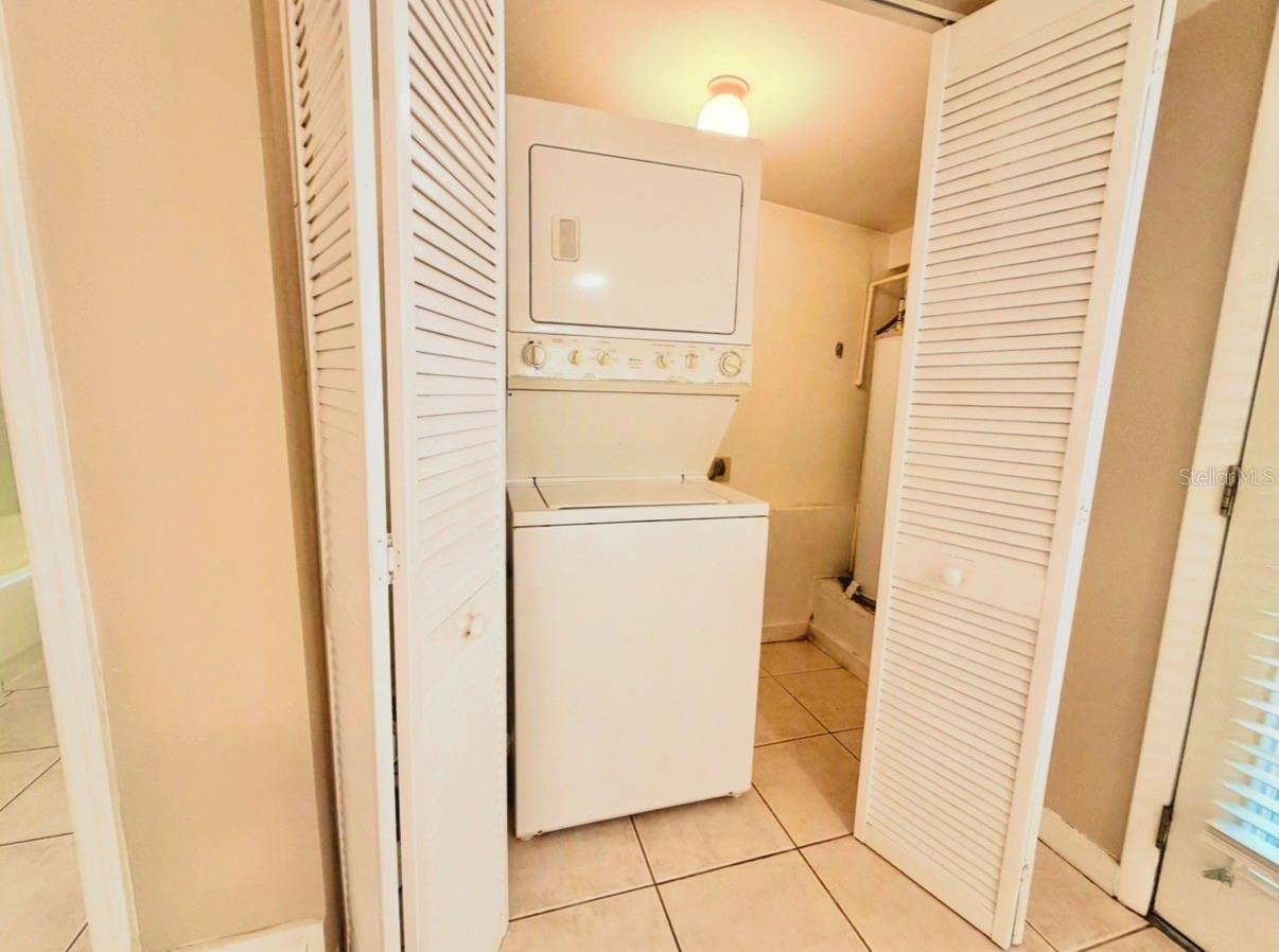 IVANHOE TERRACE - Residential Lease