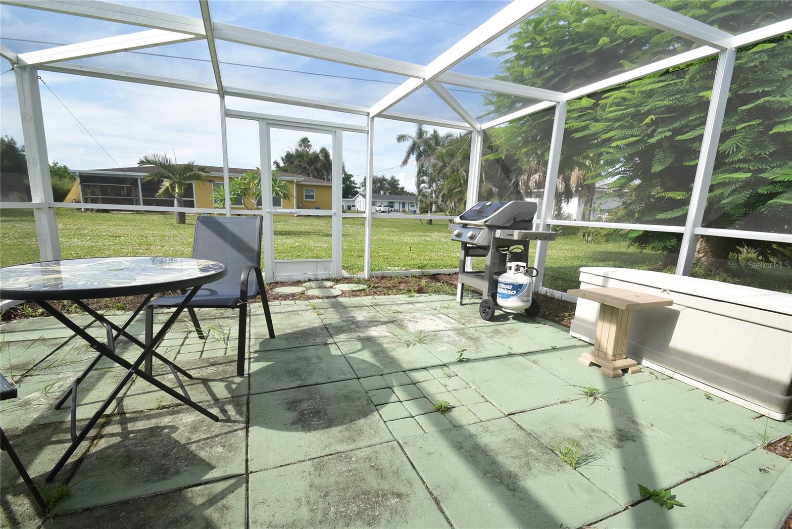 OVERBROOK GARDENS - Residential Lease