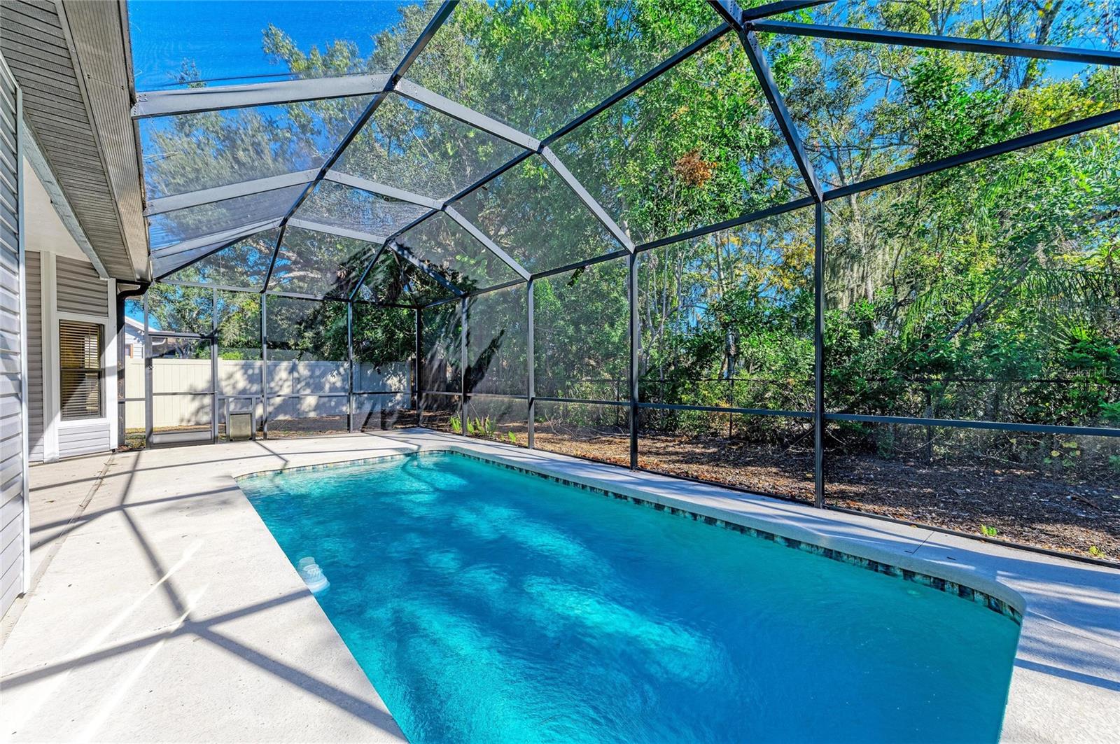 COUNTRY OAKS PH III - Residential Lease