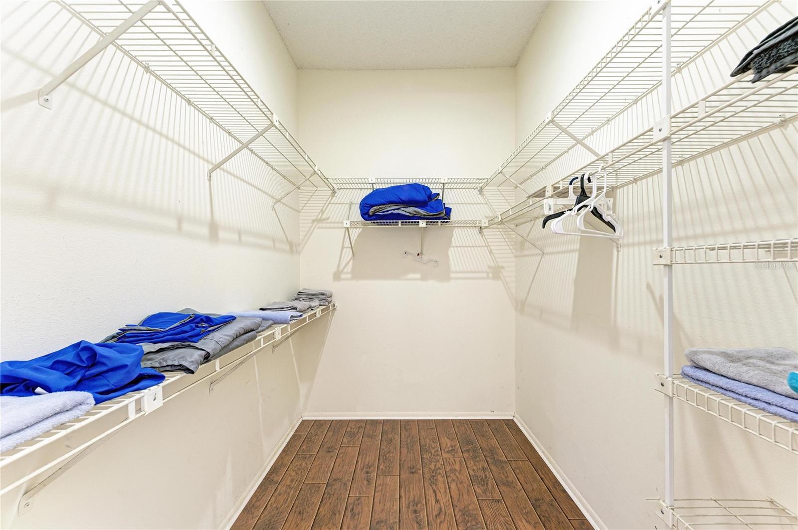 COUNTRY OAKS PH III - Residential Lease