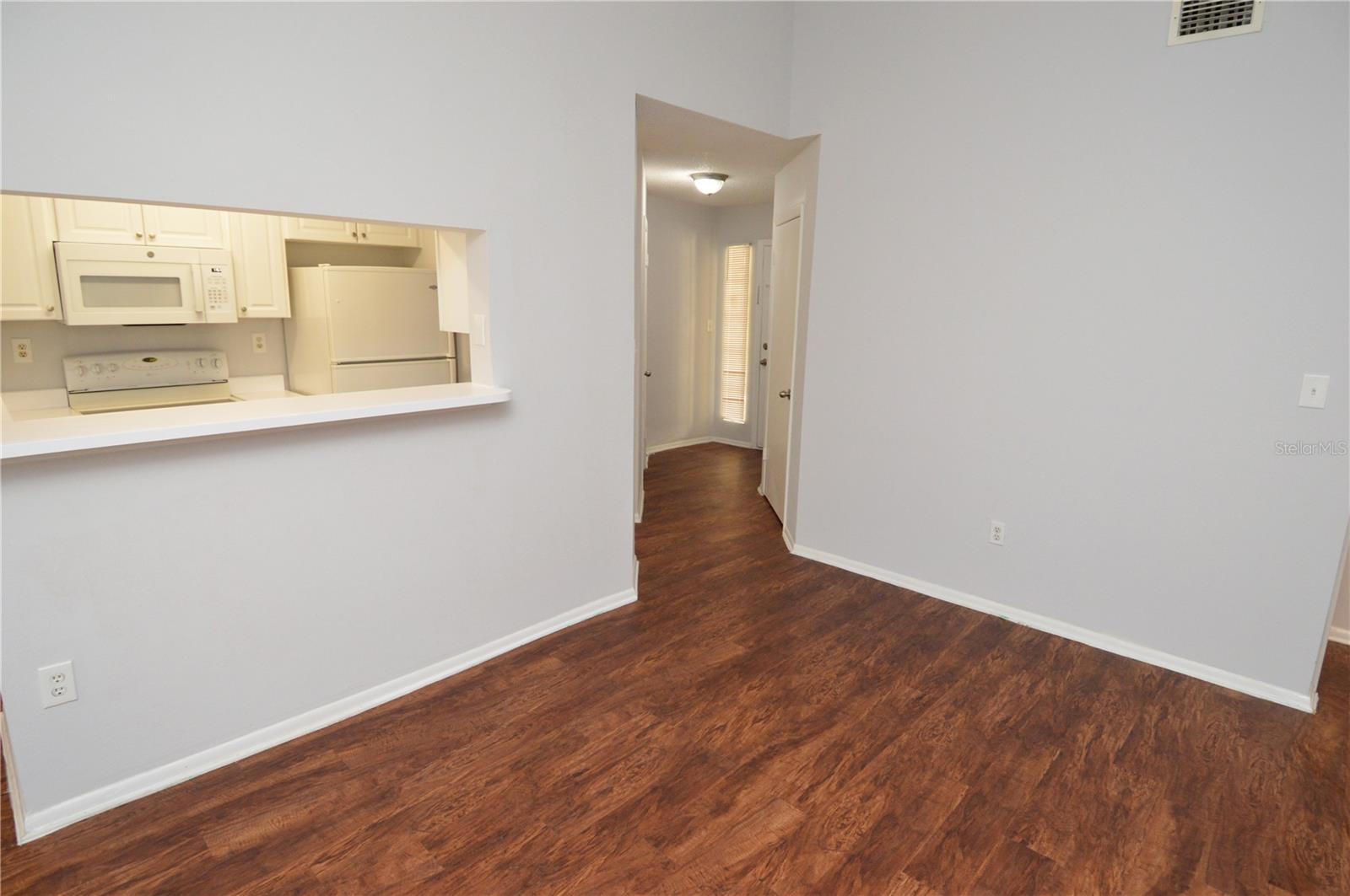 THE GRAND RESERVE CONDO - Residential Lease