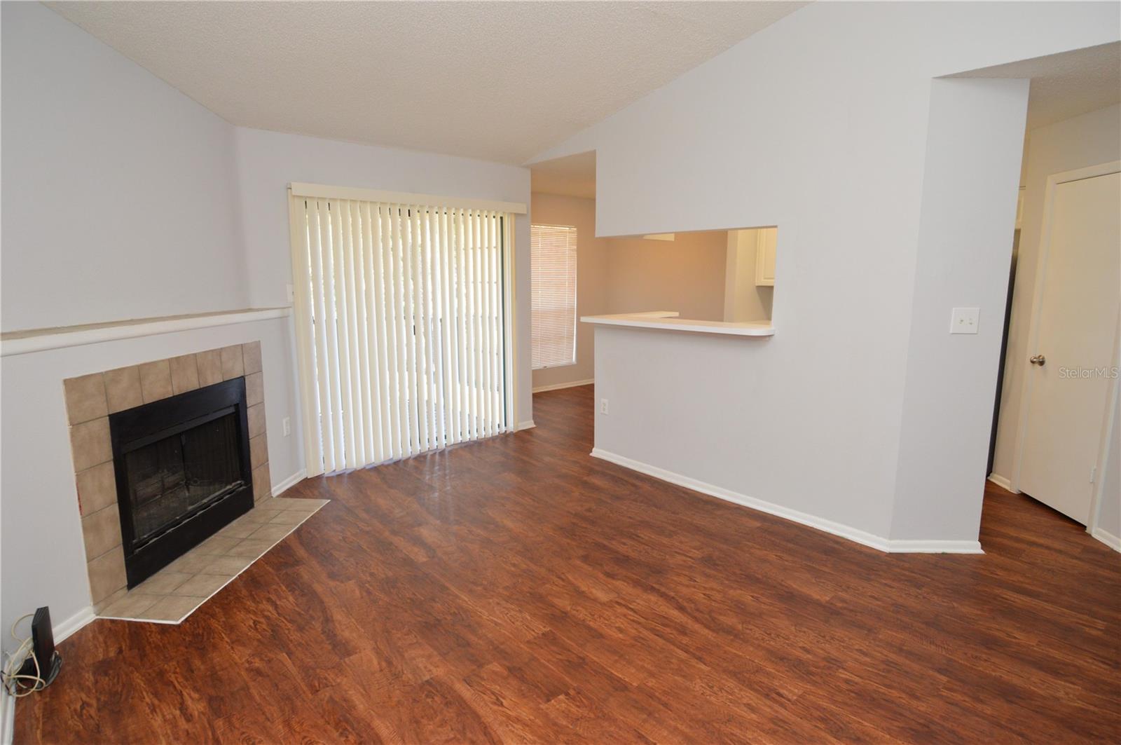 THE GRAND RESERVE CONDO - Residential Lease