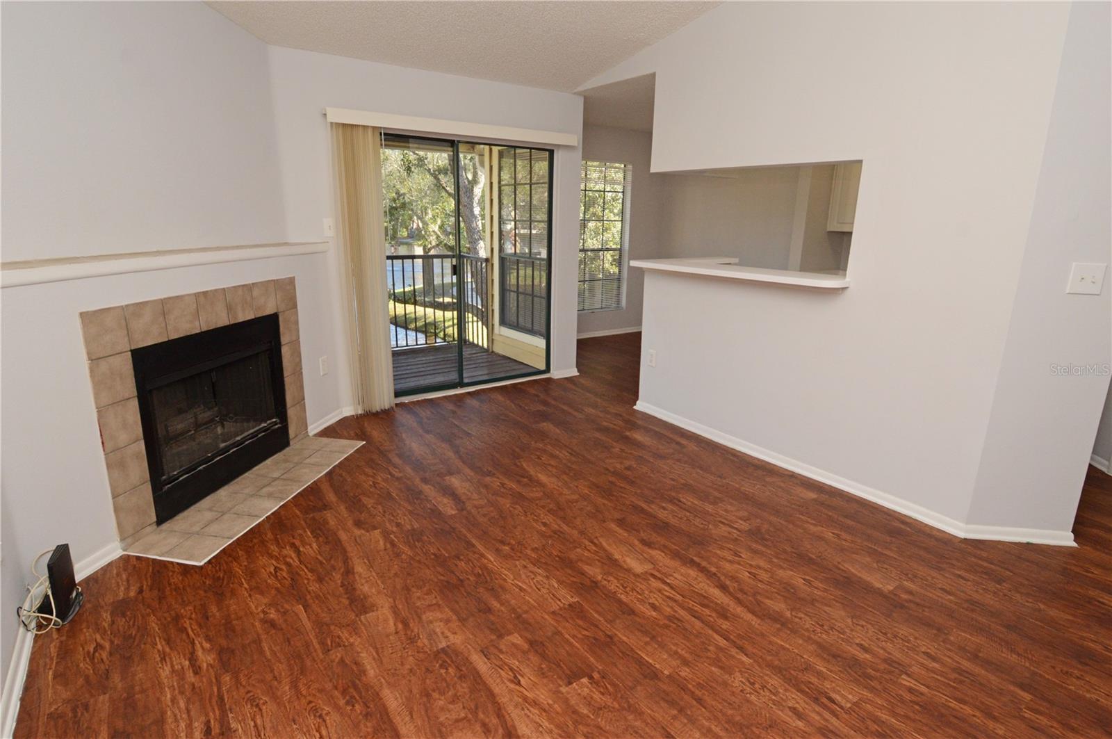 THE GRAND RESERVE CONDO - Residential Lease