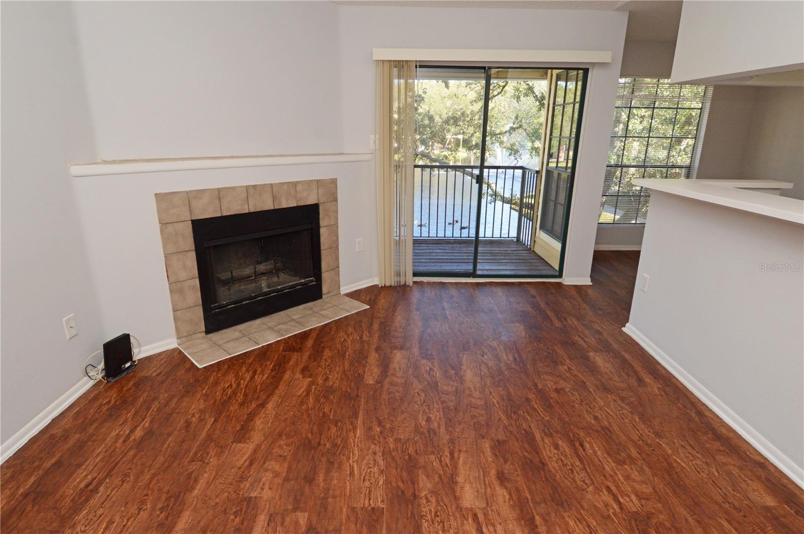 THE GRAND RESERVE CONDO - Residential Lease