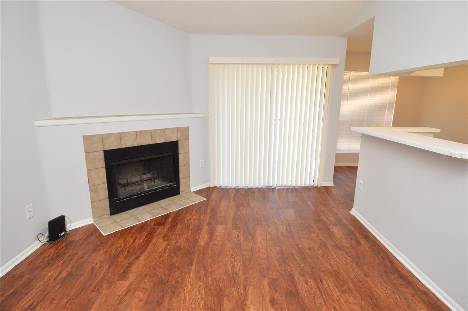 THE GRAND RESERVE CONDO - Residential Lease