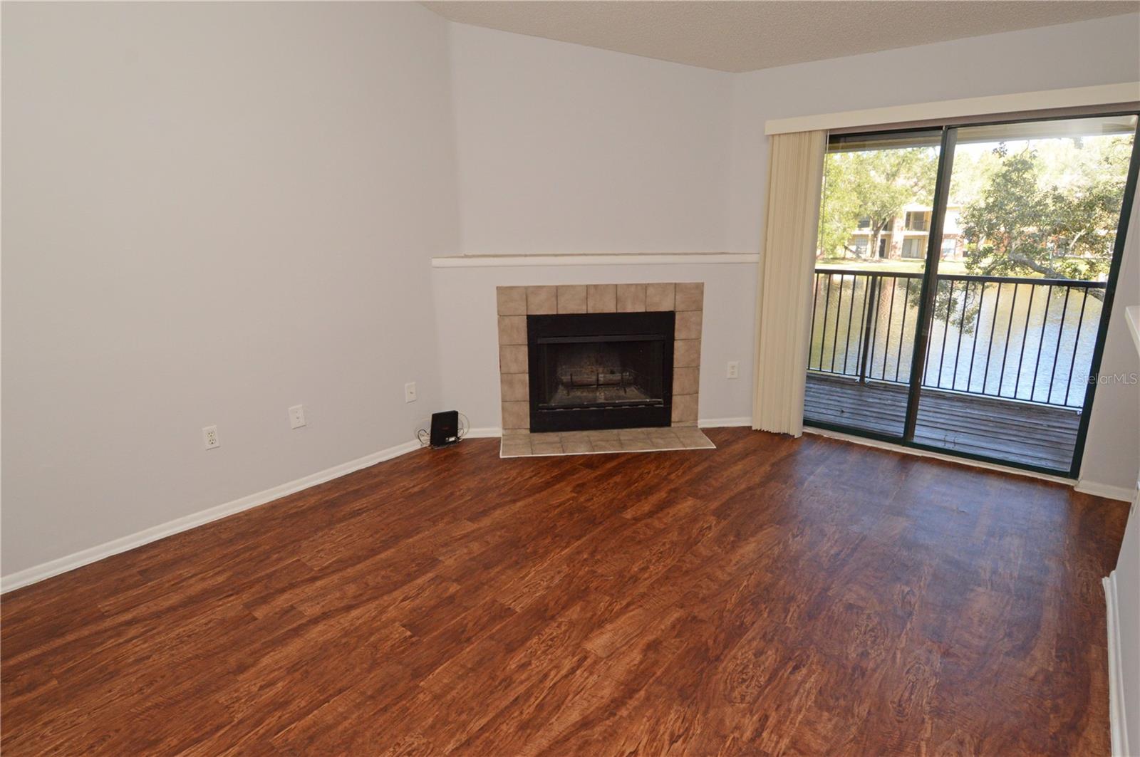 THE GRAND RESERVE CONDO - Residential Lease