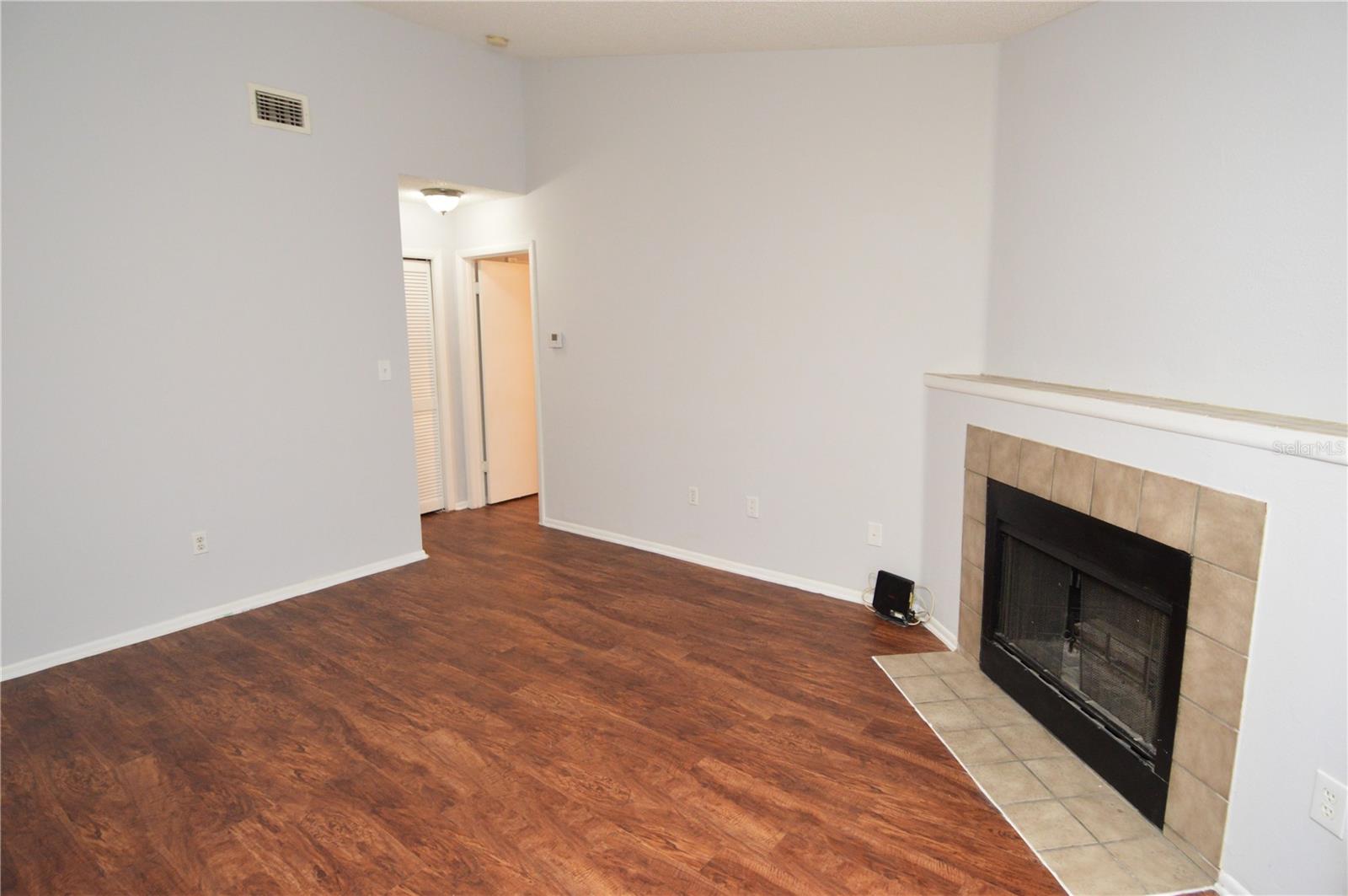 THE GRAND RESERVE CONDO - Residential Lease