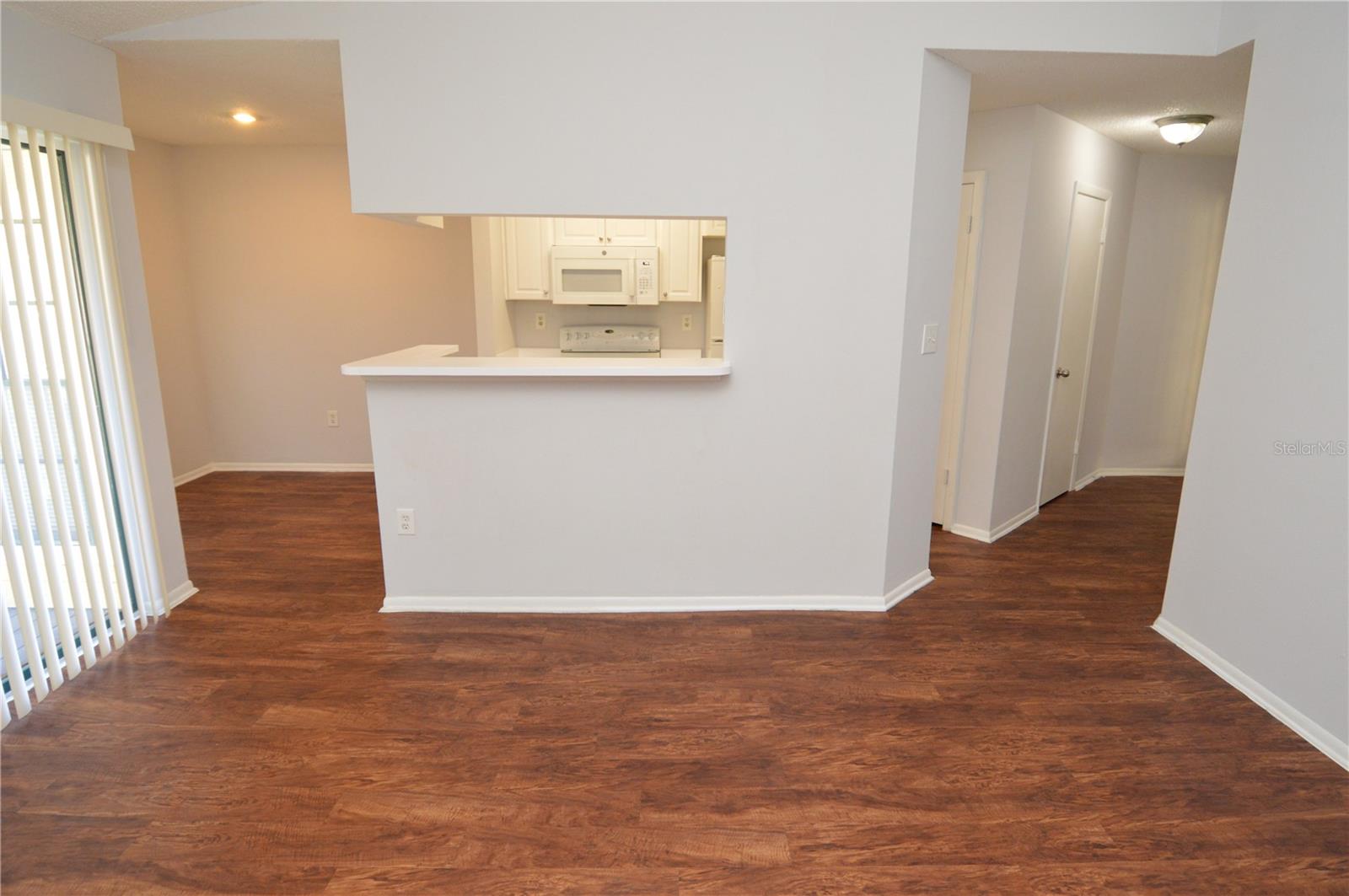 THE GRAND RESERVE CONDO - Residential Lease