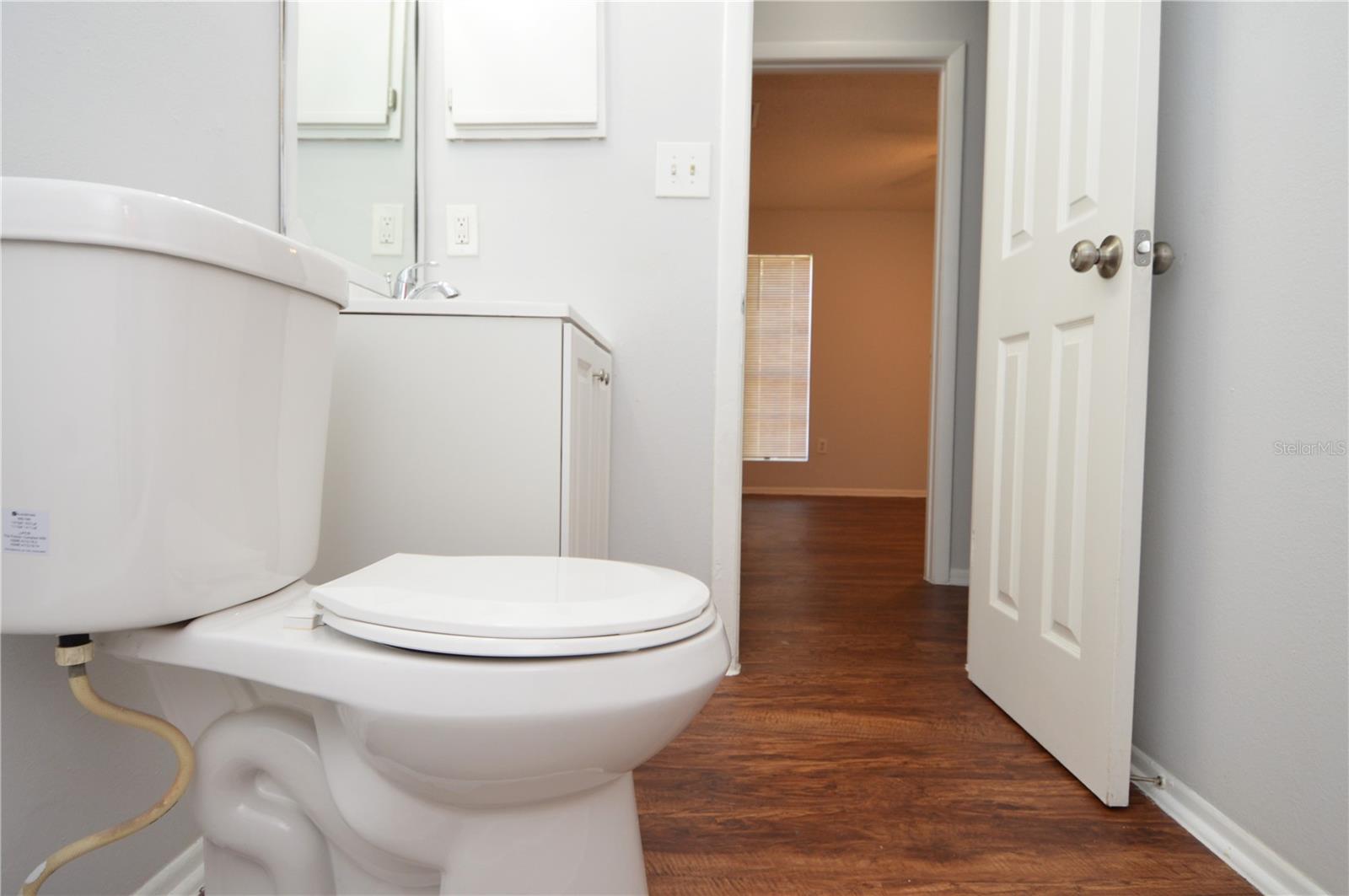 THE GRAND RESERVE CONDO - Residential Lease