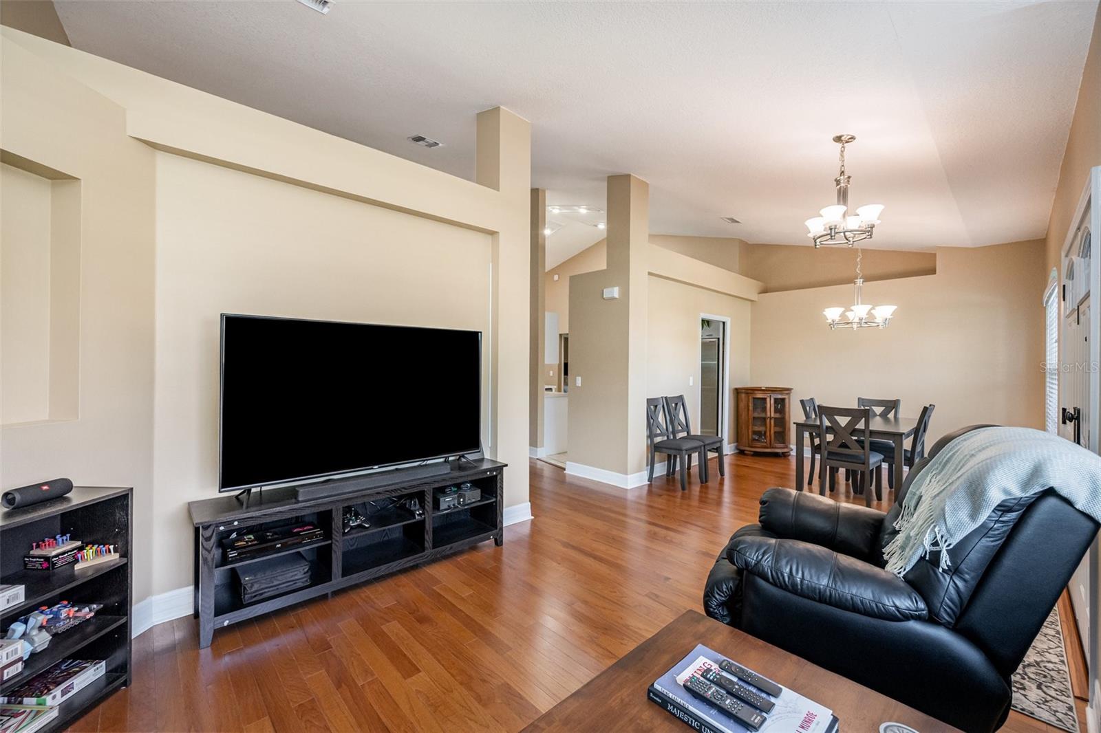 CRANE CREEK UNIT 01 - Residential