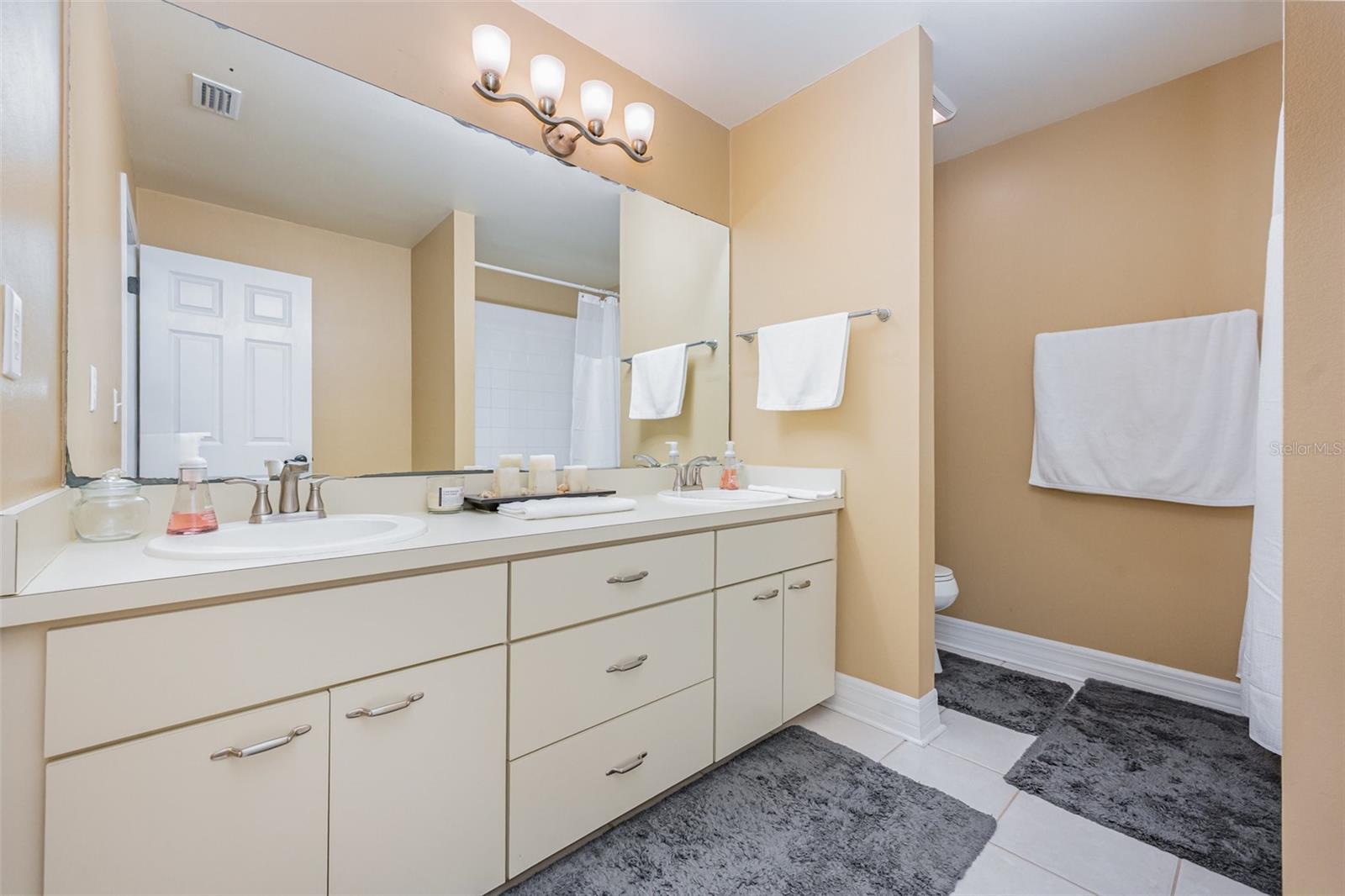 CRANE CREEK UNIT 01 - Residential