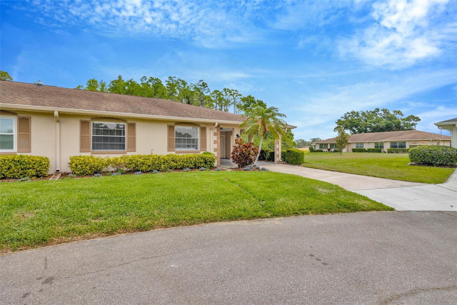 2104 HEMBURY PLACE 33