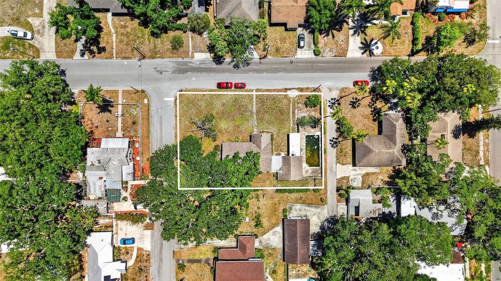Photo of 1302 22nd Street W, Bradenton, FL 34205 (MLS # A4692967)