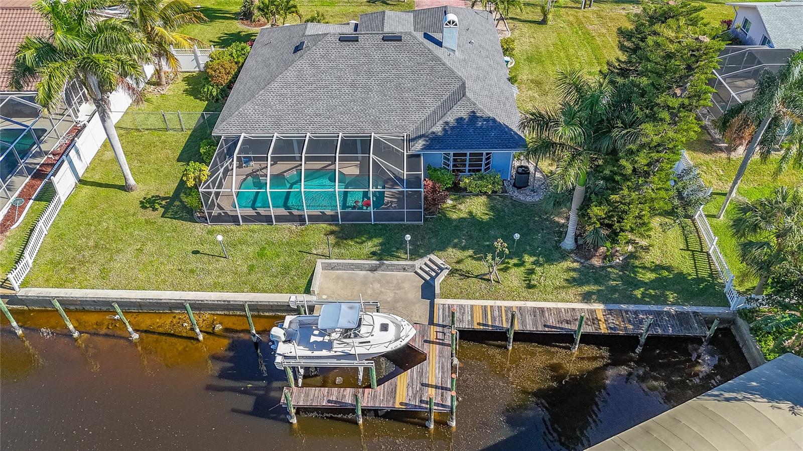 CAPE CORAL - Residential