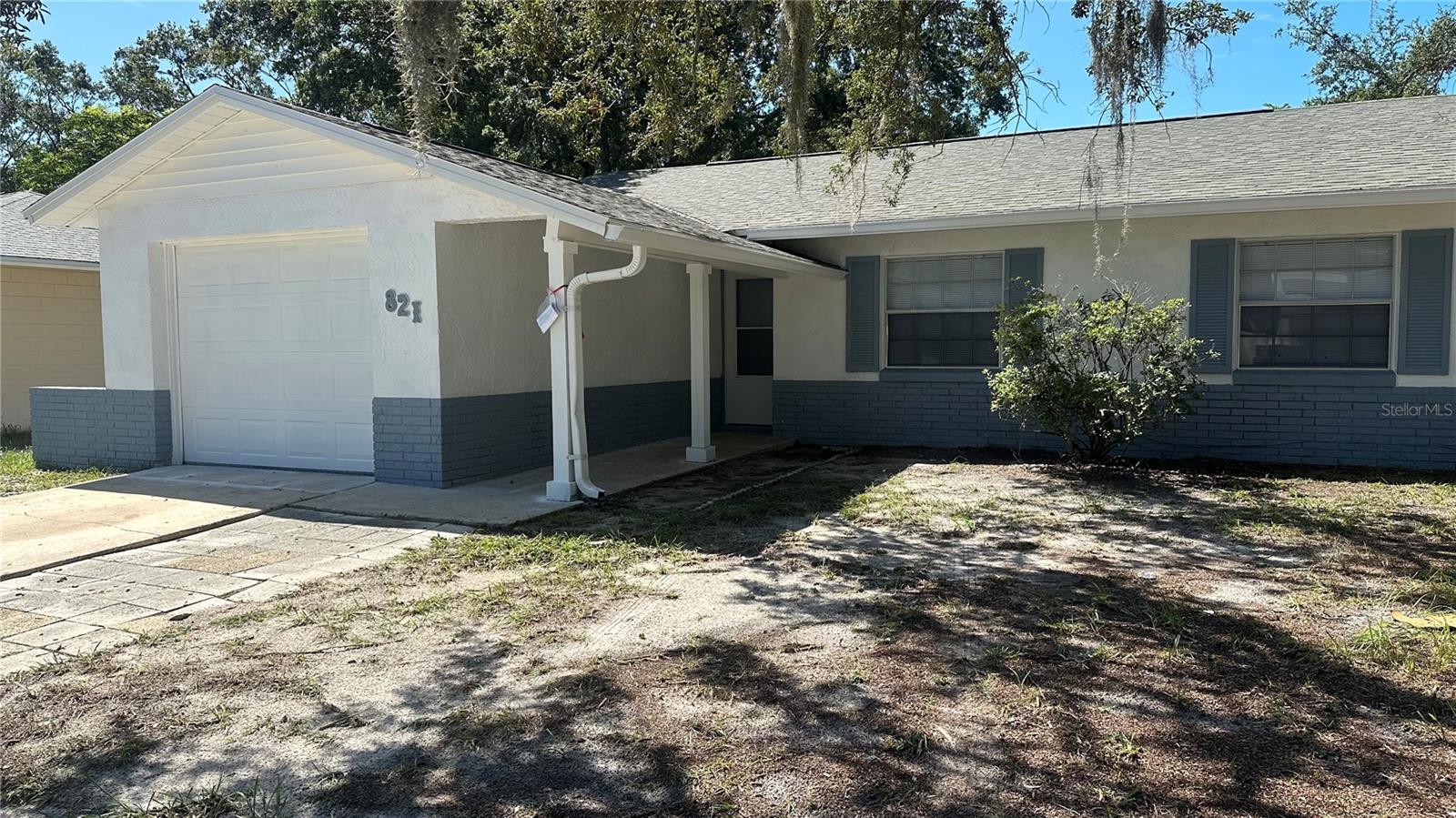 No Security Deposit Required for Qualified Applicants!
Move in fast and hassle-free with Obligo—skip the large upfront deposit and enjoy a small monthly fee instead. Simple, flexible, and budget-friendly!
Beautifully Updated Home | Professionally Managed | NO HOA Fees.
Step into this charming 3-bedroom, 2-bathroom home, perfectly located in the heart of town. Recently updated with:
• Brand new stainless steel appliances
• New kitchen cabinets and countertops
• Fresh modern finishes throughout
Enjoy a spacious living area with a smart, functional layout. The large backyard and screened-in back porch are ideal for relaxing or entertaining. Additional features include:
• Plenty of driveway parking
• Washer and dryer not included
Located near top-rated schools, shopping, dining, and parks—this home offers the perfect blend of comfort and convenience.
Don’t miss out—schedule your private tour today!
REQUIREMENTS: All applicants, minimum 600 FICO credit score with no derogatory remarks. Every adult (18+) must apply. Background checks are always performed. Income must be at least 2x the monthly rent. No co-signers or ITINs accepted. Required documents include 3 months of bank statements, 3 last pay stubs, W-2s or tax returns, and contact info for employers/landlords (they will be contacted). Only 12-month leases offered. Driver’s license photo is required, and all applicants must see the property in person. The application is non-refundable and may take up to 5 days to process. If approved, move-in funds are due within 1 day and must be paid through the online portal (no cash or checks). Lease is prepared within 24–48 hours after payment.—no cash or checks. Move-in costs include first month’s rent, 1 month security deposit, any prorated rent, one time $159 lease fee, and $35 monthly pet fee (if applicable). Tenant Insurance is required. At The Cavalieri Property Management, we strive to provide an experience that is cost-effective and convenient. That’s why we provide a Resident Benefits Package (RBP) to address common headaches for our residents. Our program handles renters' insurance, identity protection, pest control, air filter changes, utility set up, credit building, rent rewards, group rate internet, and more at a rate of $50.00/month, added to every property as a required program.