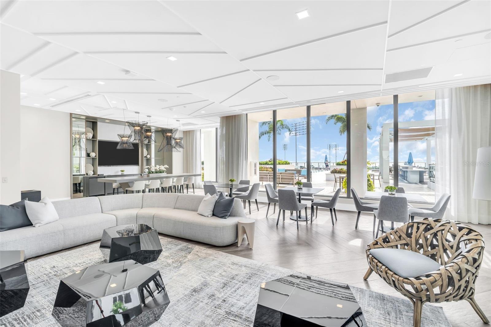 SALTAIRE ST PETERSBURG - Residential