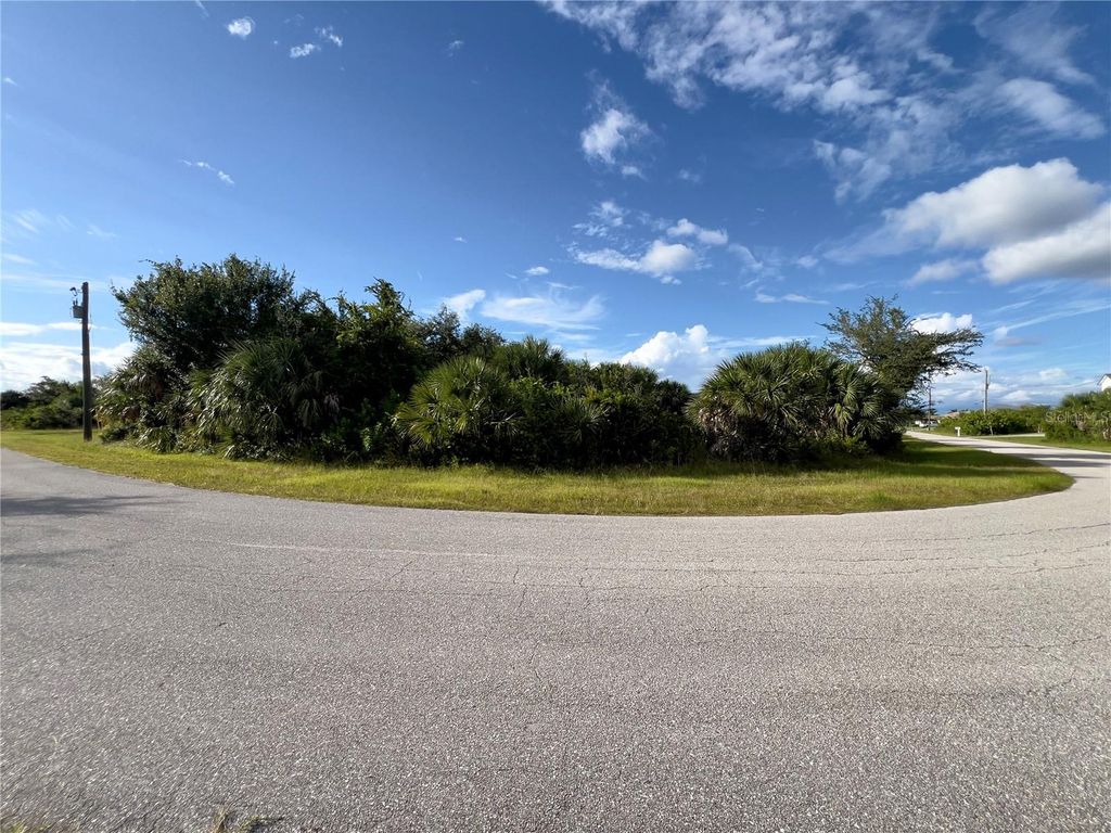 Photo of 14435 Fort Worth Circle, Port Charlotte, FL 33981 (MLS # S5136430)