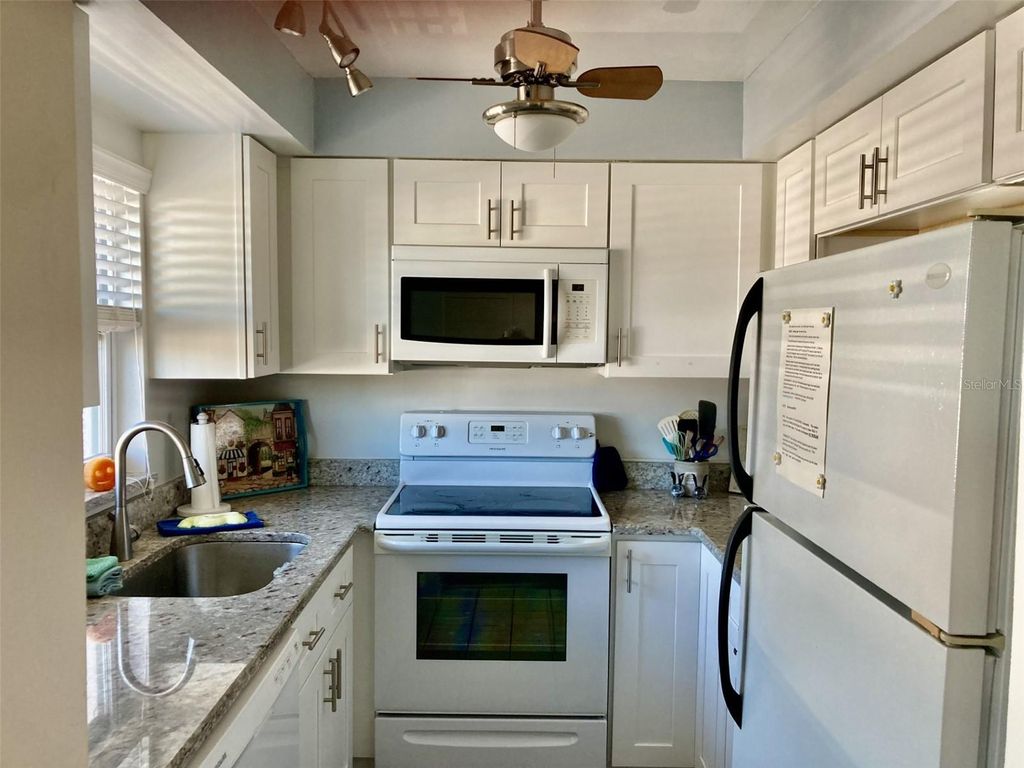 Photo of 304 47th Avenue Drive W #307, Bradenton, FL 34207 (MLS # A4692171)