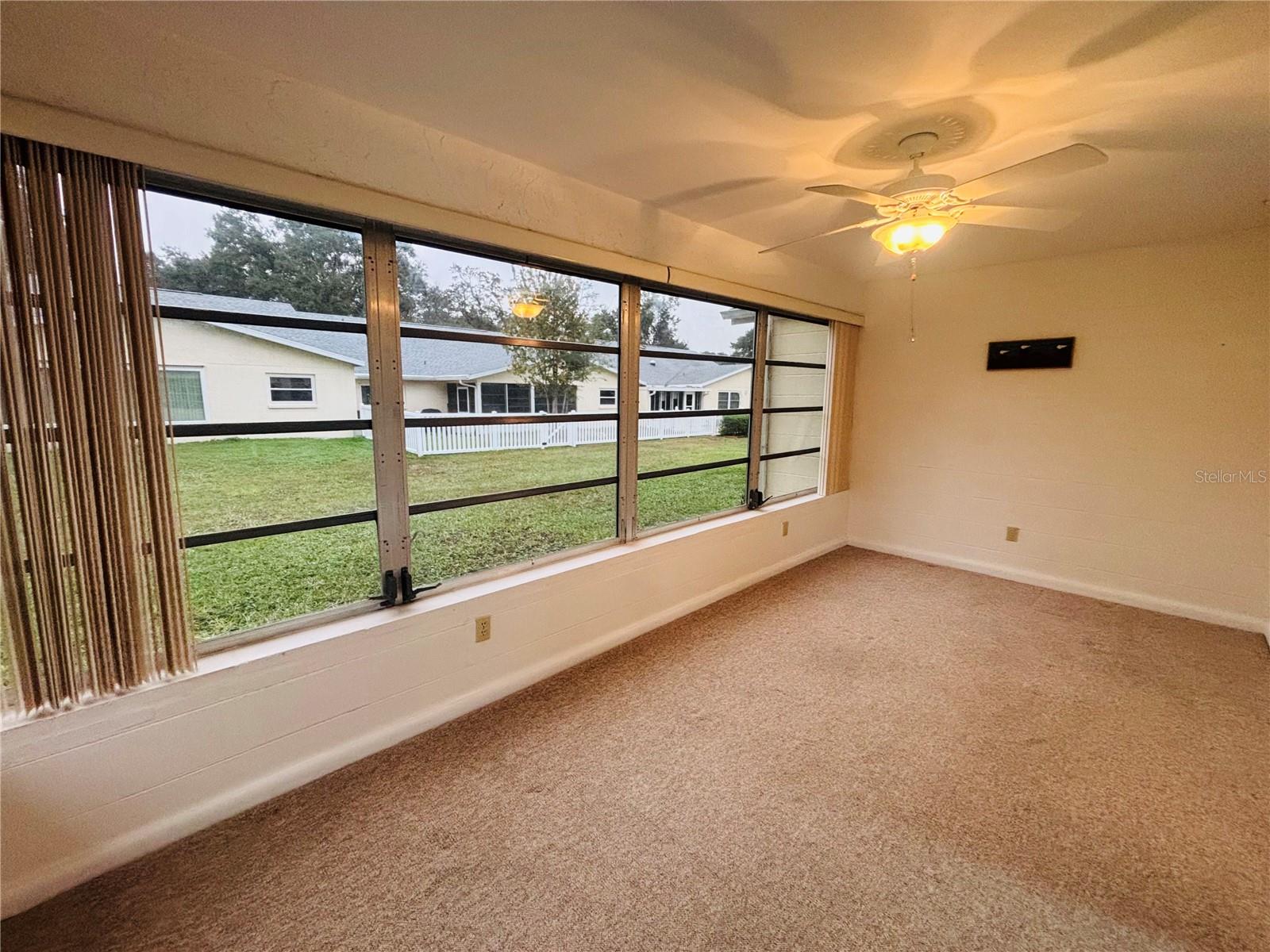 CIRCLE SQUARE WOODS - Residential Lease