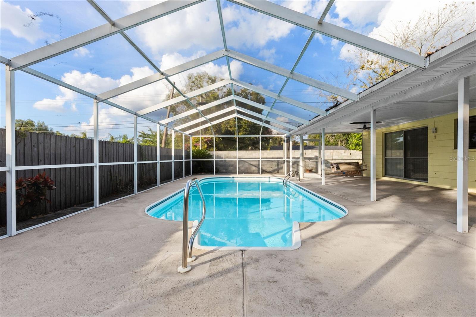 BRANDON PARK - Residential