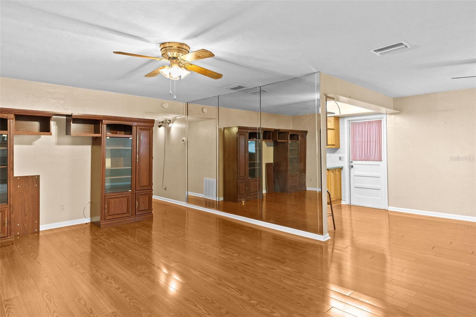 BRANDON PARK - Residential