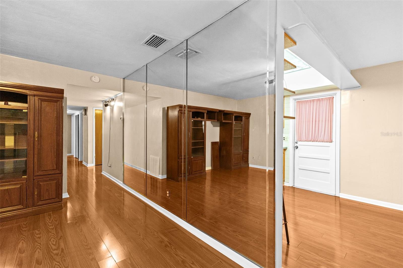 BRANDON PARK - Residential