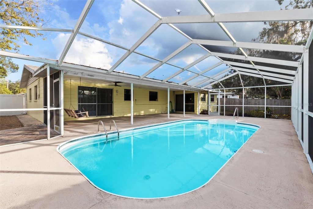 Photo of 1233 Lorie Circle, Brandon, FL 33510 (MLS # TB8451664)