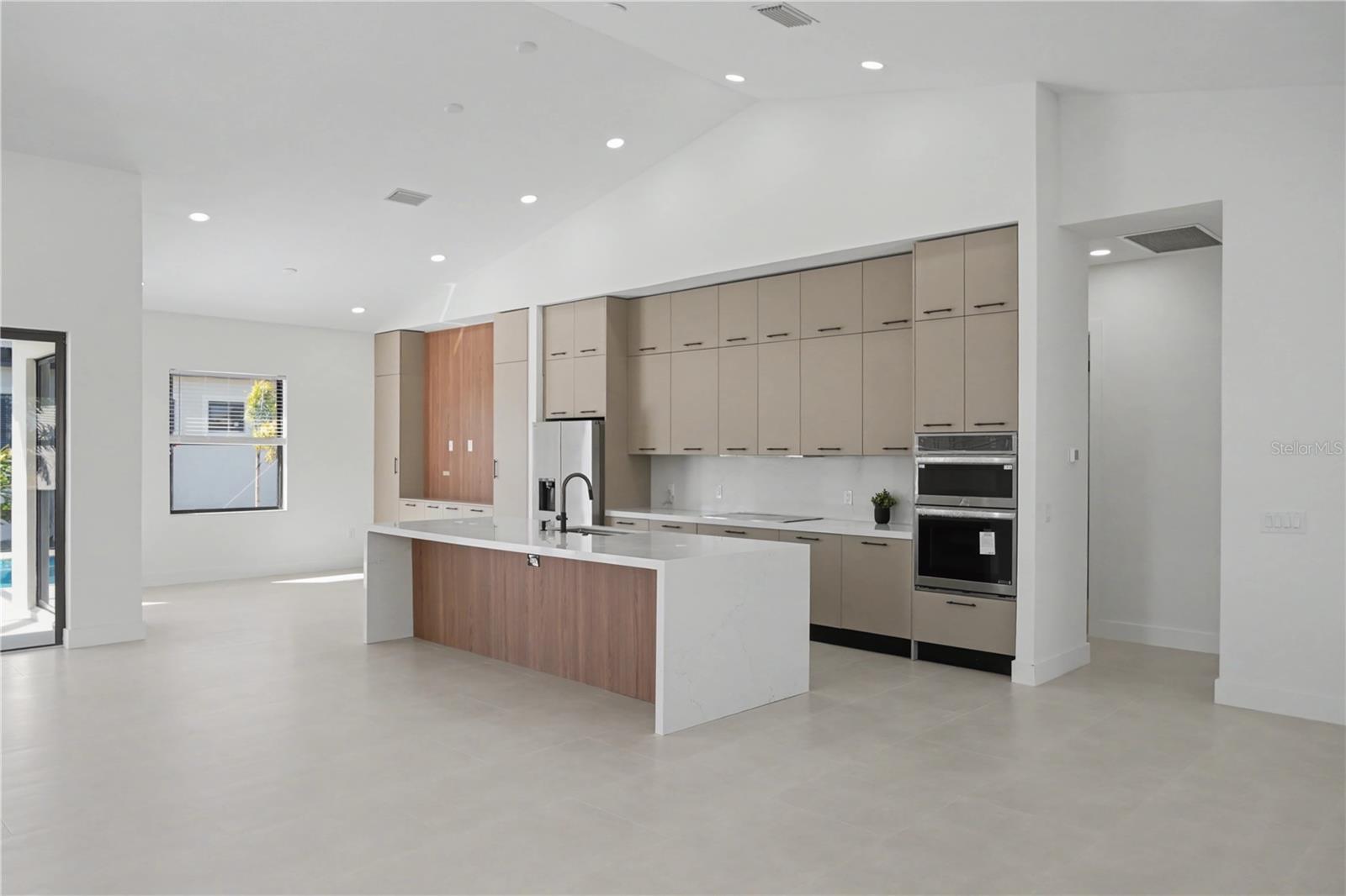 14687 LILLIAN CIRCLE