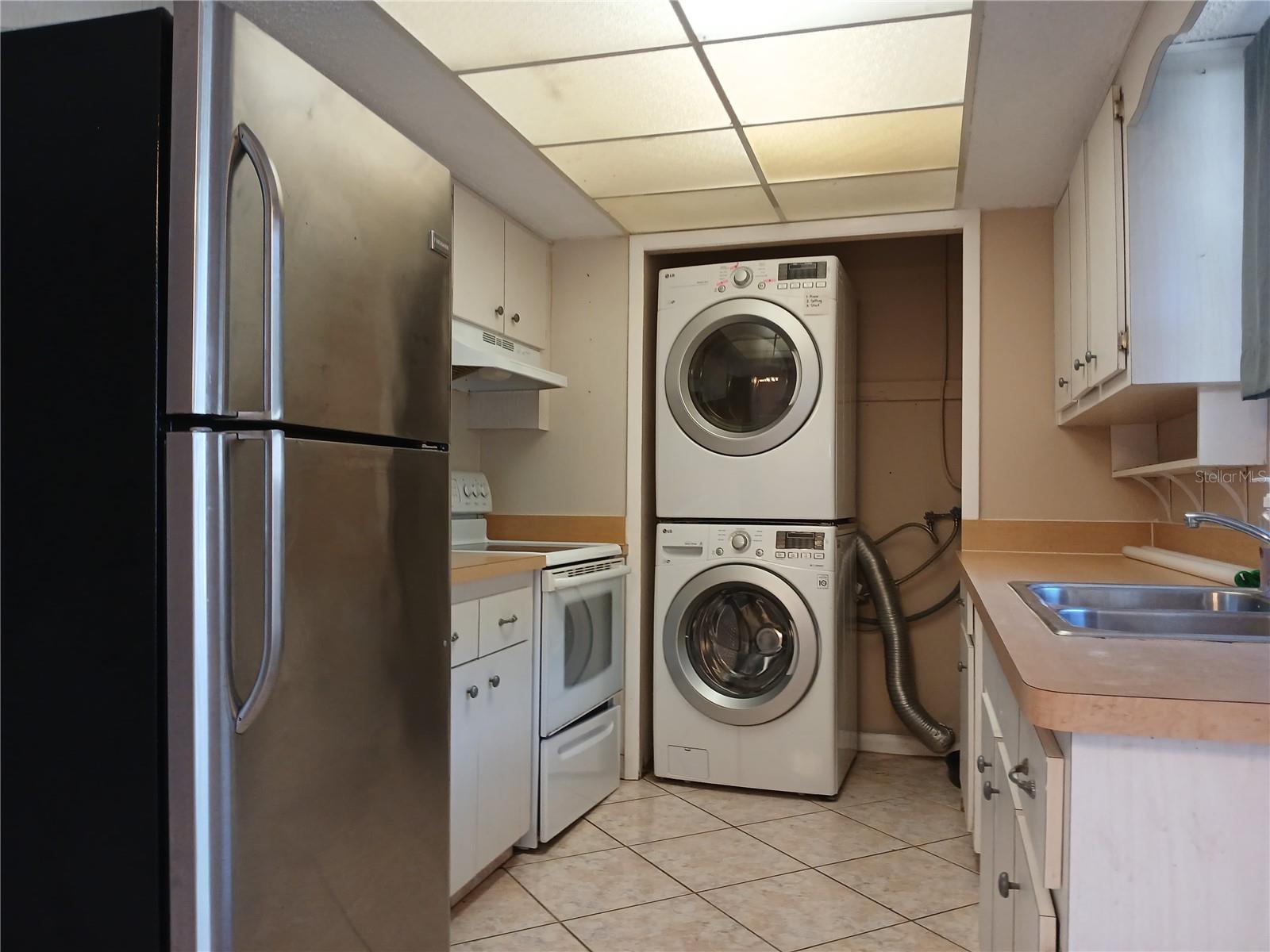 VERDES GARDENS - Residential Lease