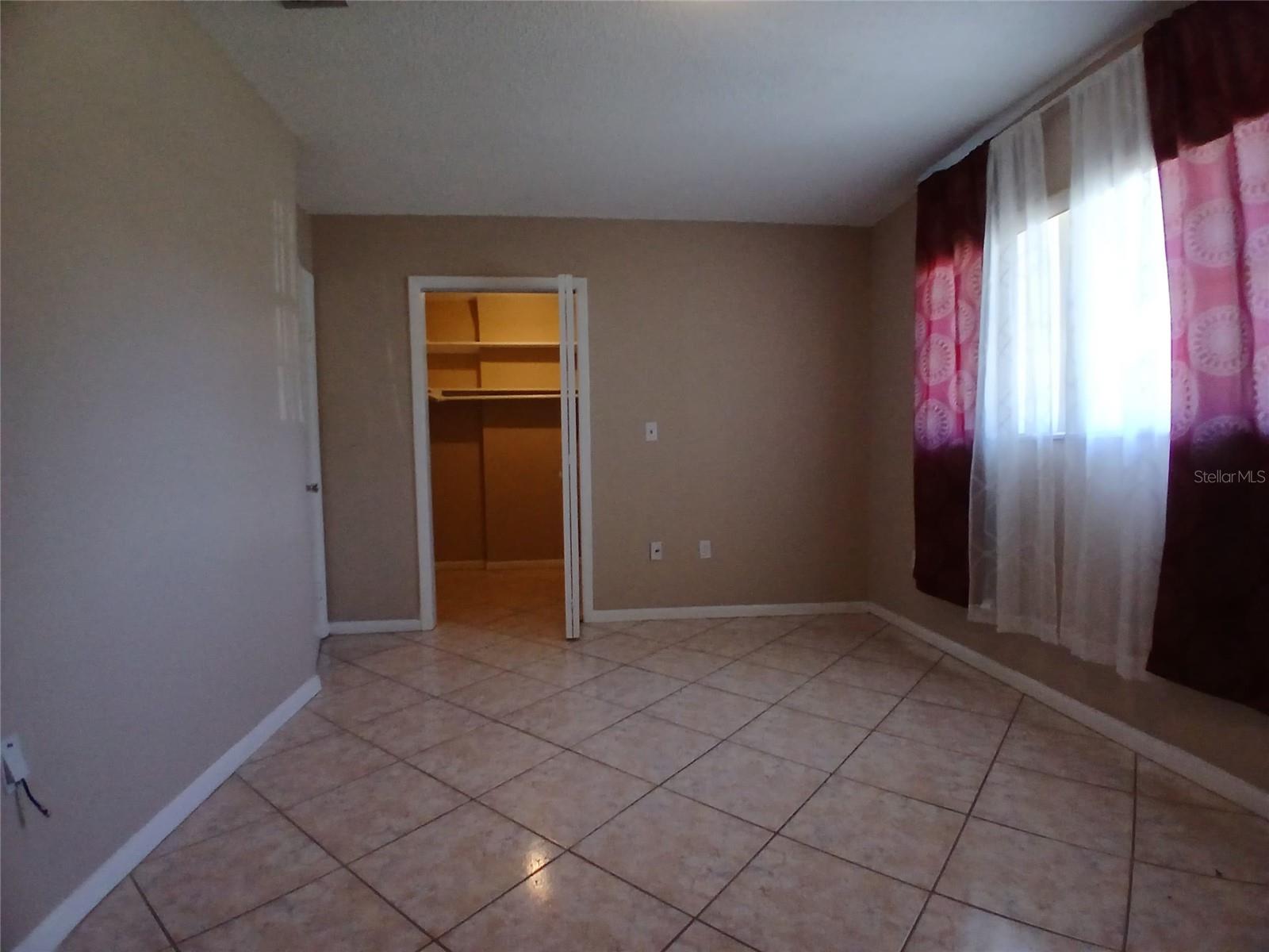 VERDES GARDENS - Residential Lease