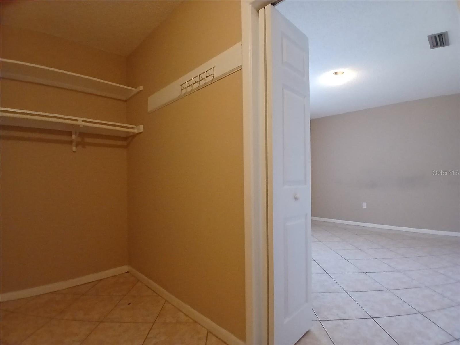VERDES GARDENS - Residential Lease