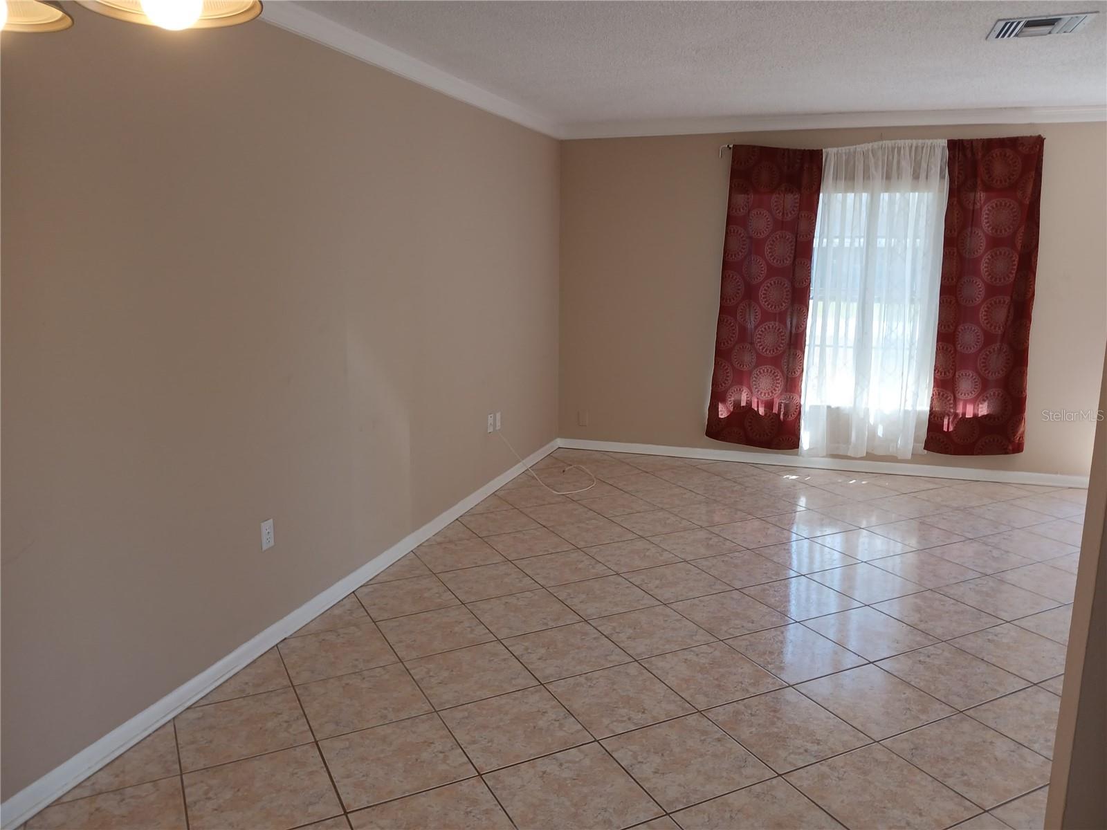 VERDES GARDENS - Residential Lease