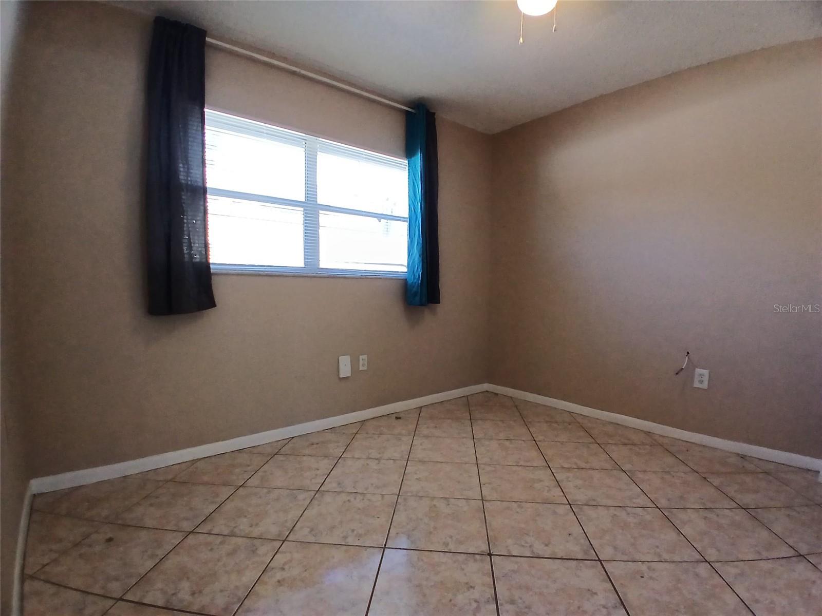 VERDES GARDENS - Residential Lease