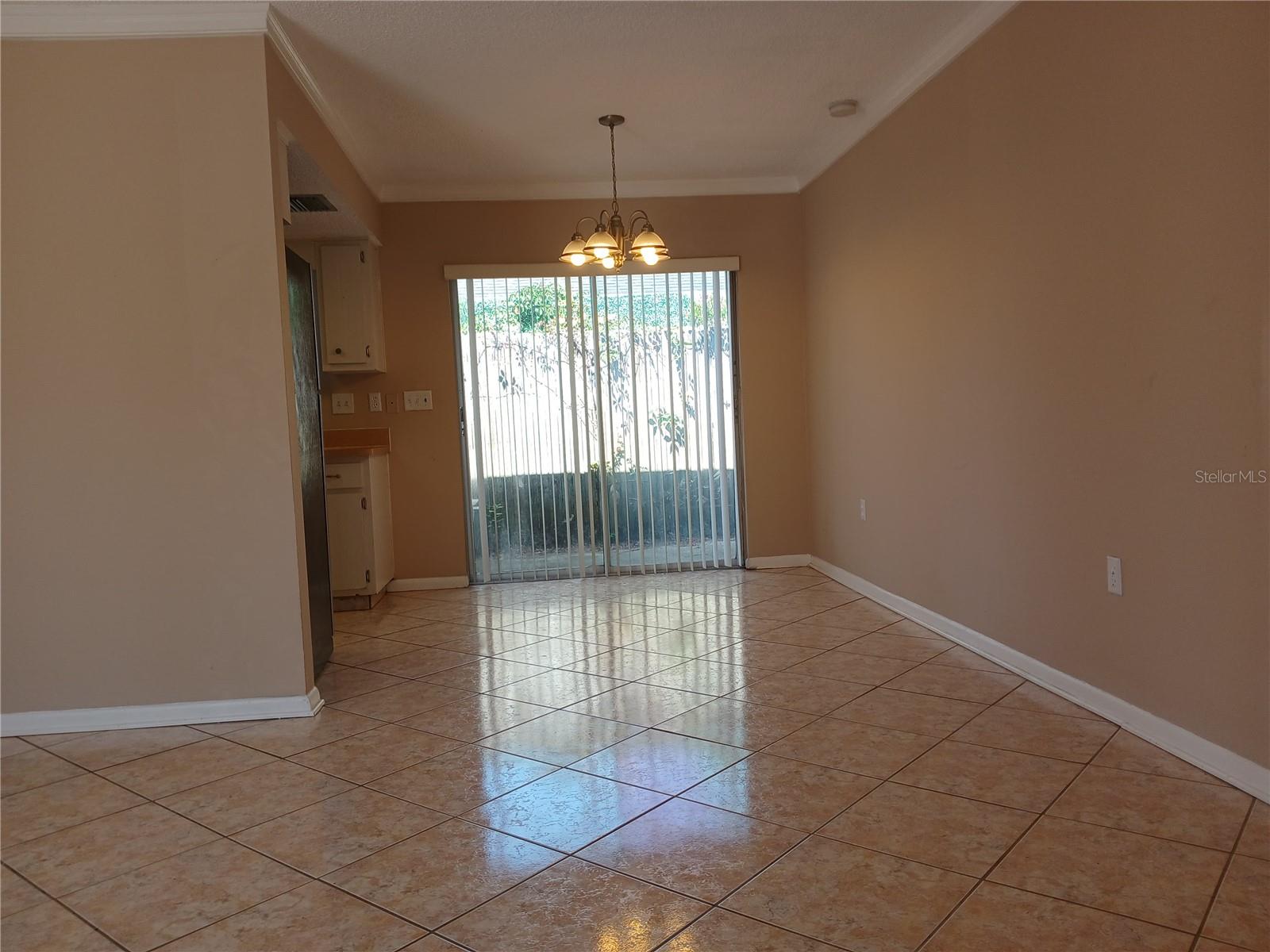 VERDES GARDENS - Residential Lease